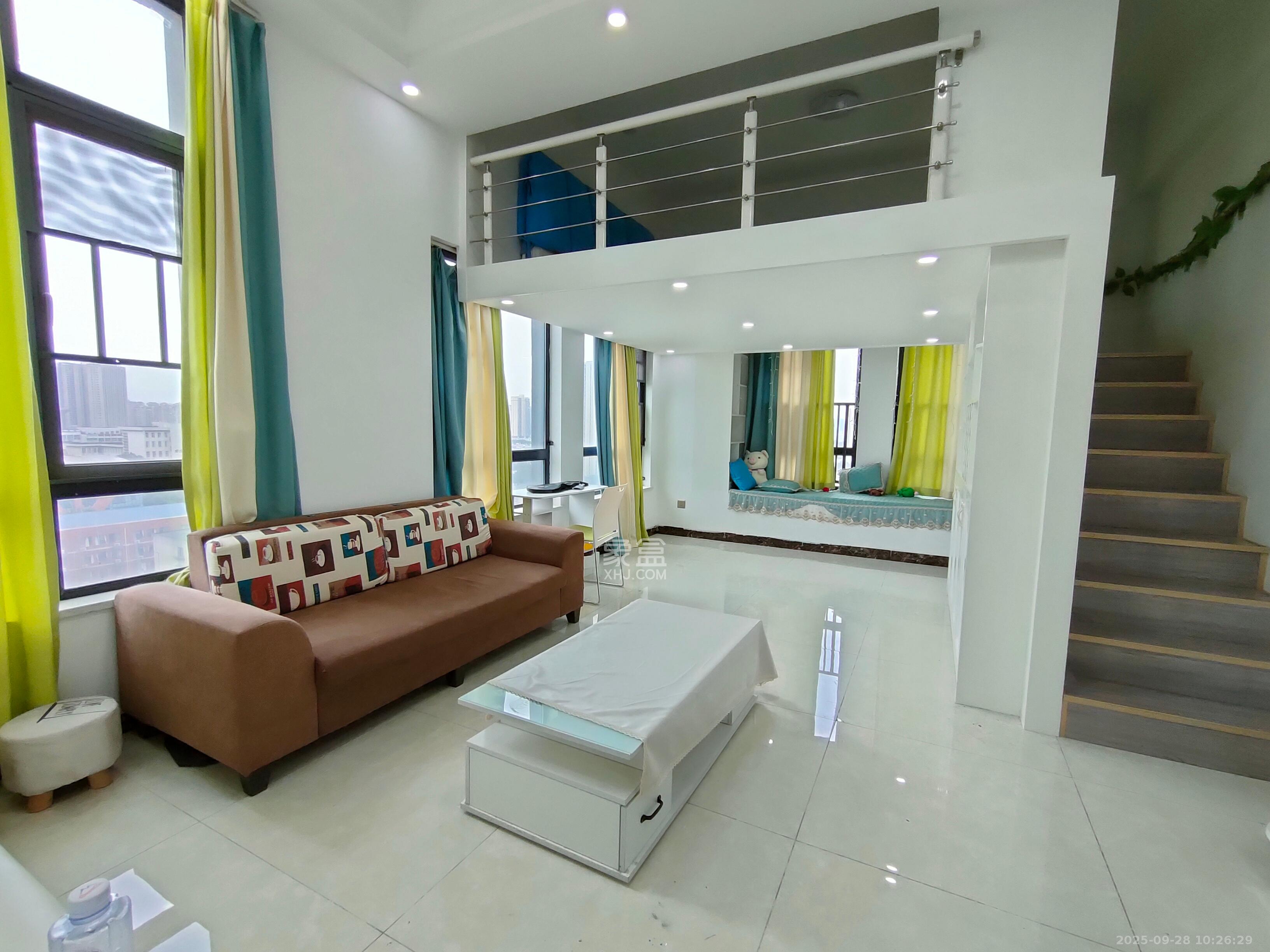 荣悦台  1室1厅1卫    2100.0元/月室内图