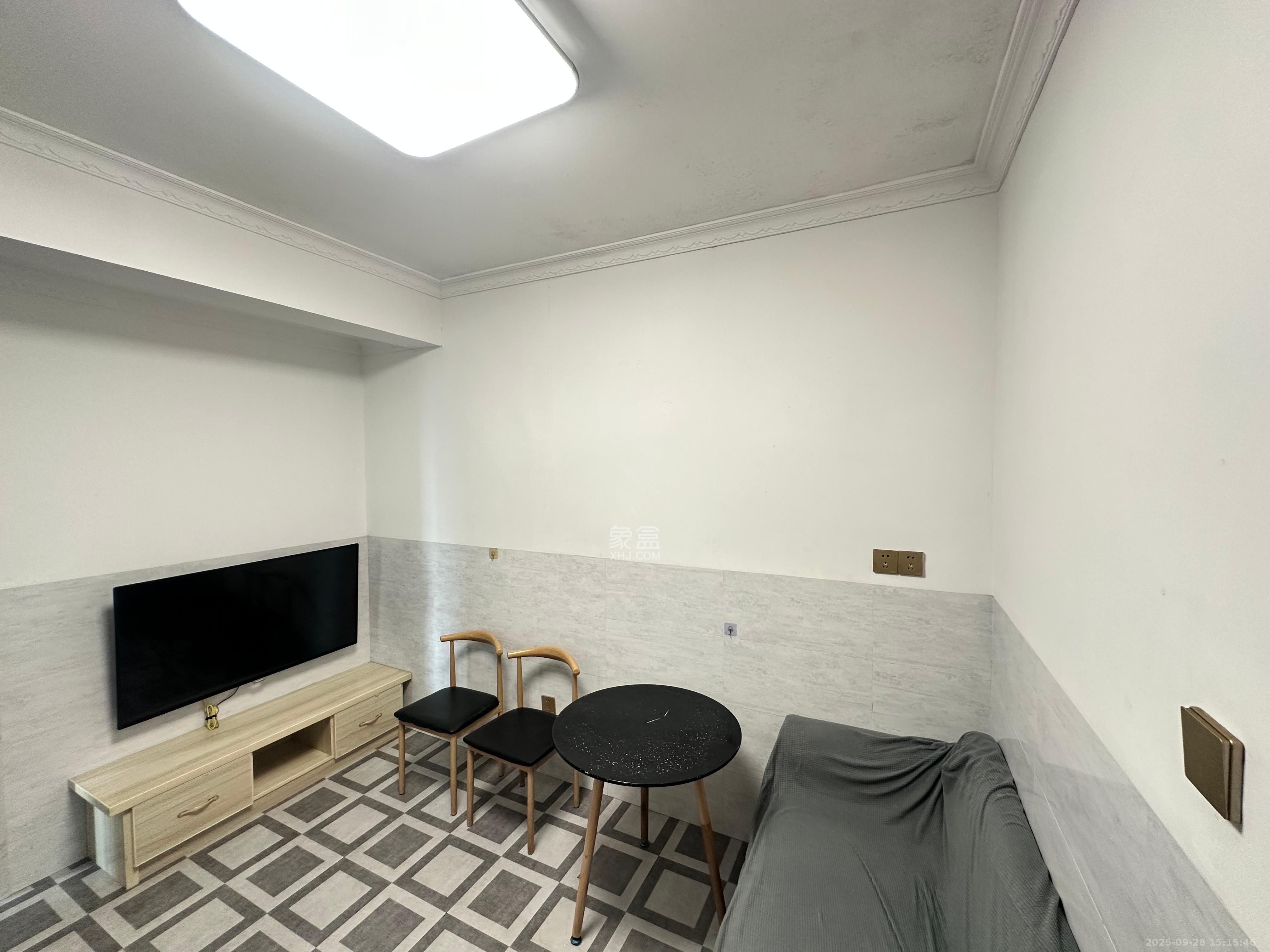 丰禧园 1室1厅1卫 1600.0元/月 丰禧园 1室1厅1卫 1600.0元/月室内图