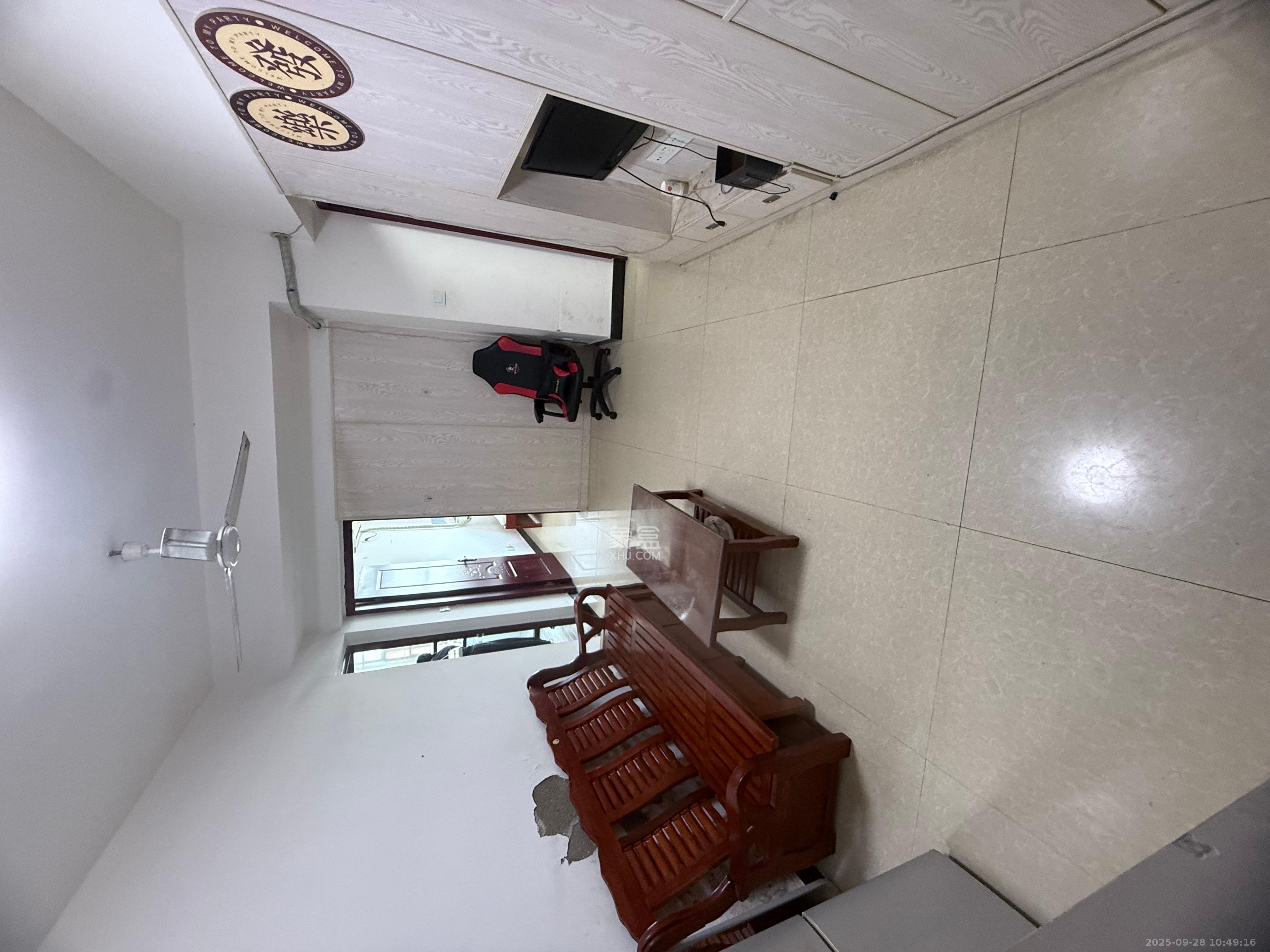 天下一家 1室2厅1卫 1600.0元/月 天下一家 1室2厅1卫 1600.0元/月室内图