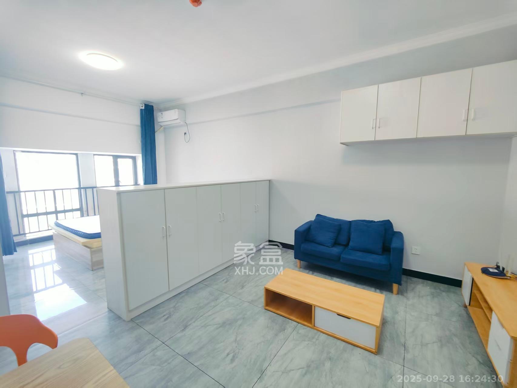 中建芙蓉嘉苑  1室1厅1卫    1250.0元/月室内图