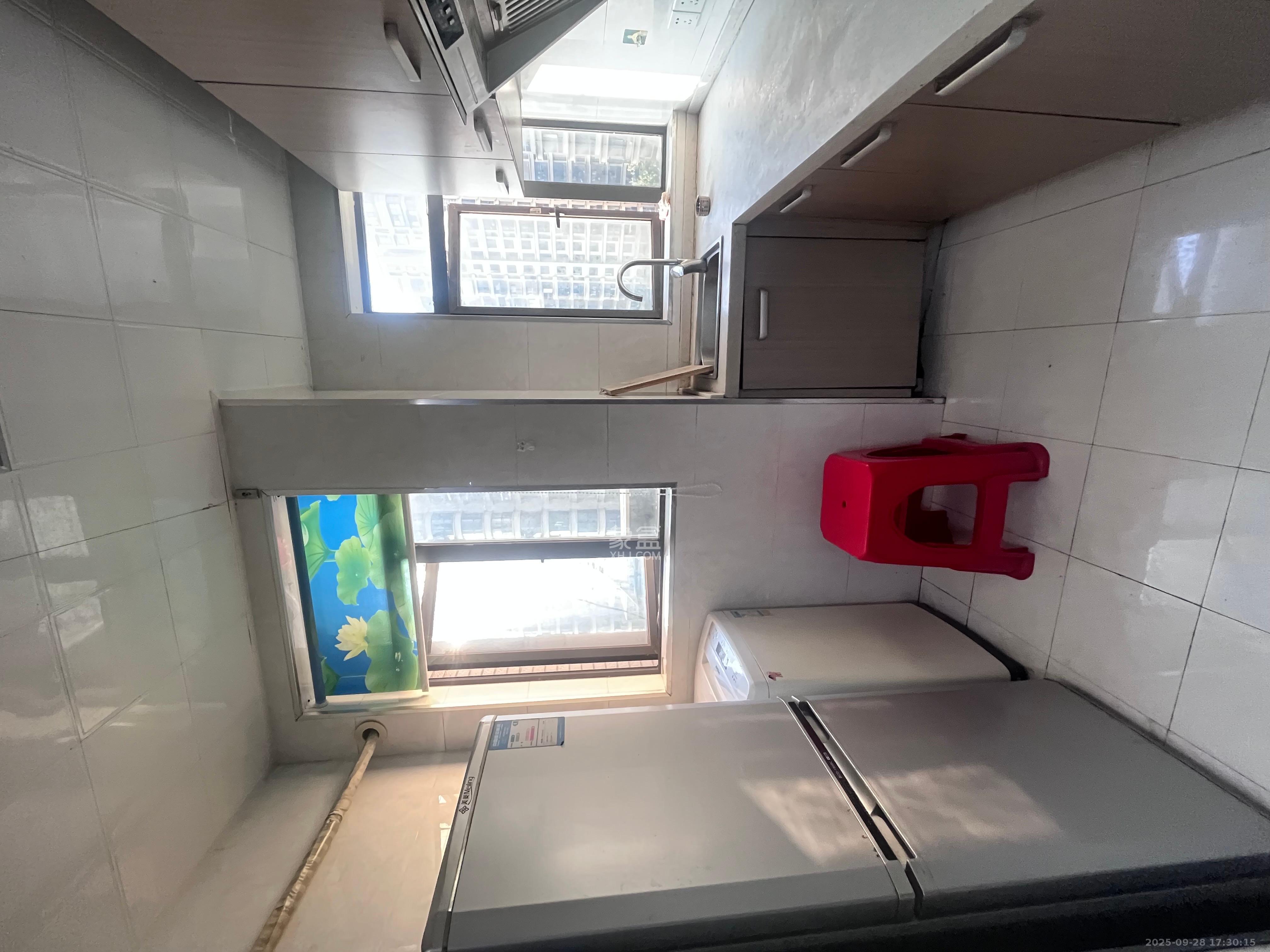 保利麓谷林语I区  1室1厅1卫    1200.0元/月室内图