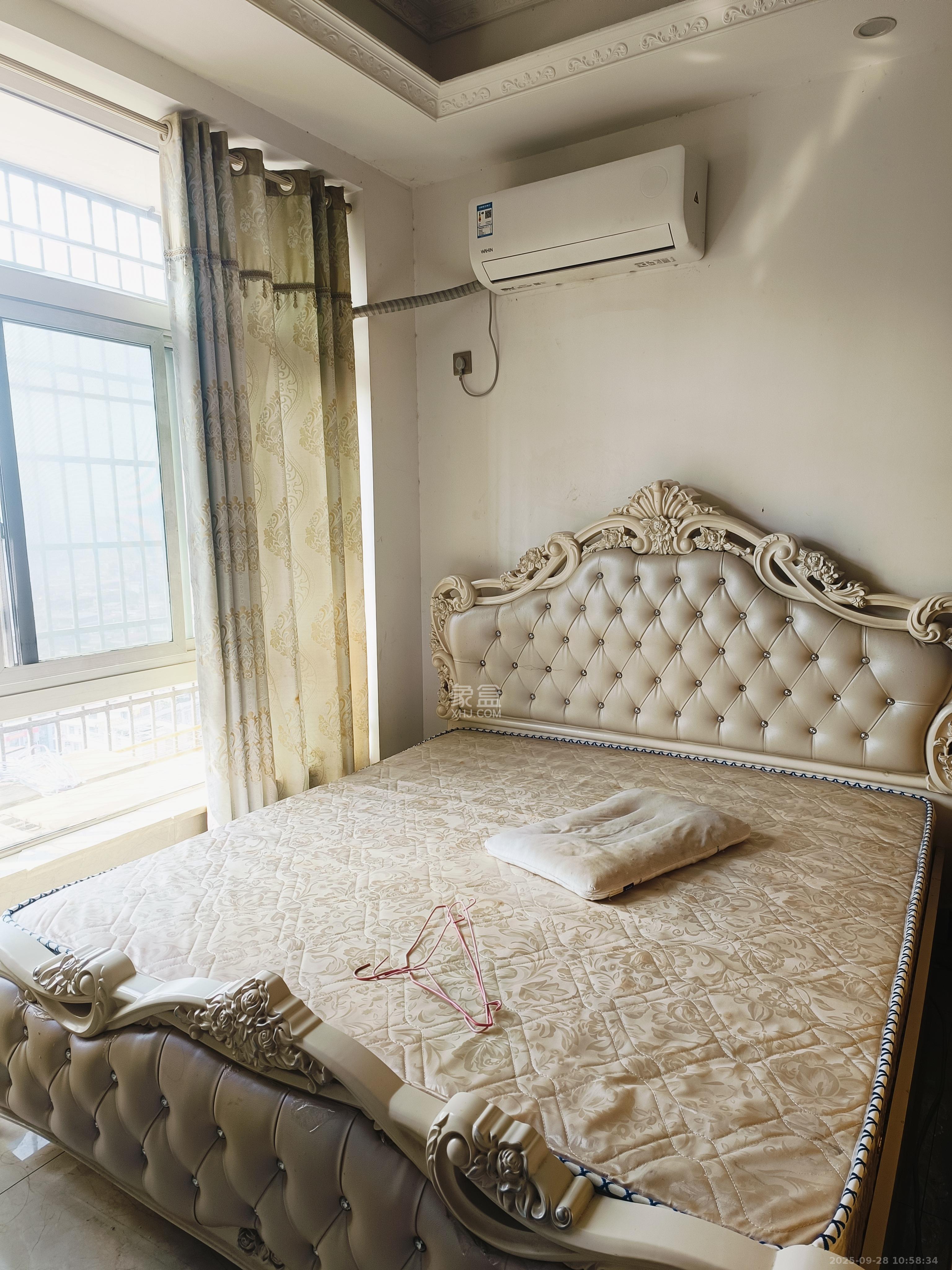 金鼎公园尚  1室1厅1卫    1200.0元/月室内图