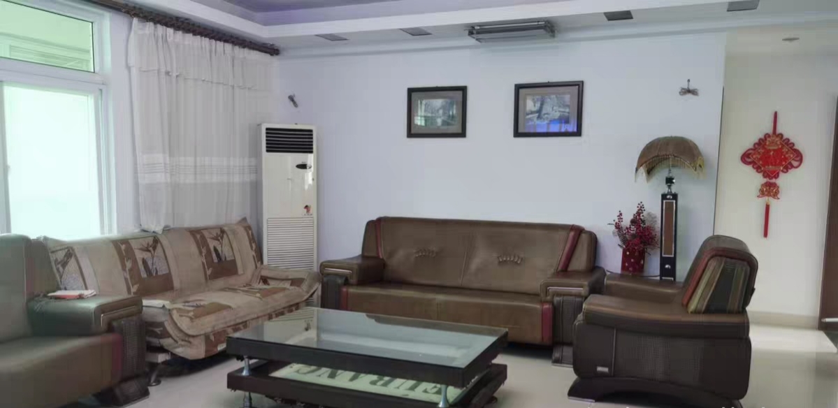 南航部队宿舍(南航小区) 3室2厅2卫 2300.0元/月 南航部队宿舍(南航小区) 3室2厅2卫 2300.0元/月室内图