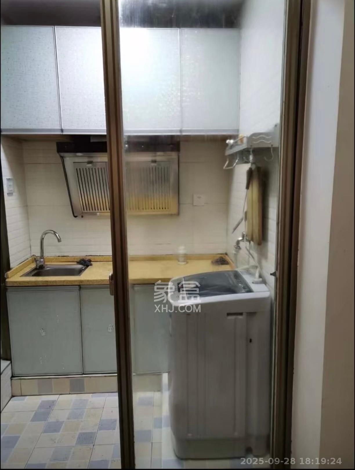 家和苑(原梅溪湖保障性住房一期)  1室1厅1卫    800.0元/月 家和苑(原梅溪湖保障性住房一期)  1室1厅1卫    800.0元/月室内图