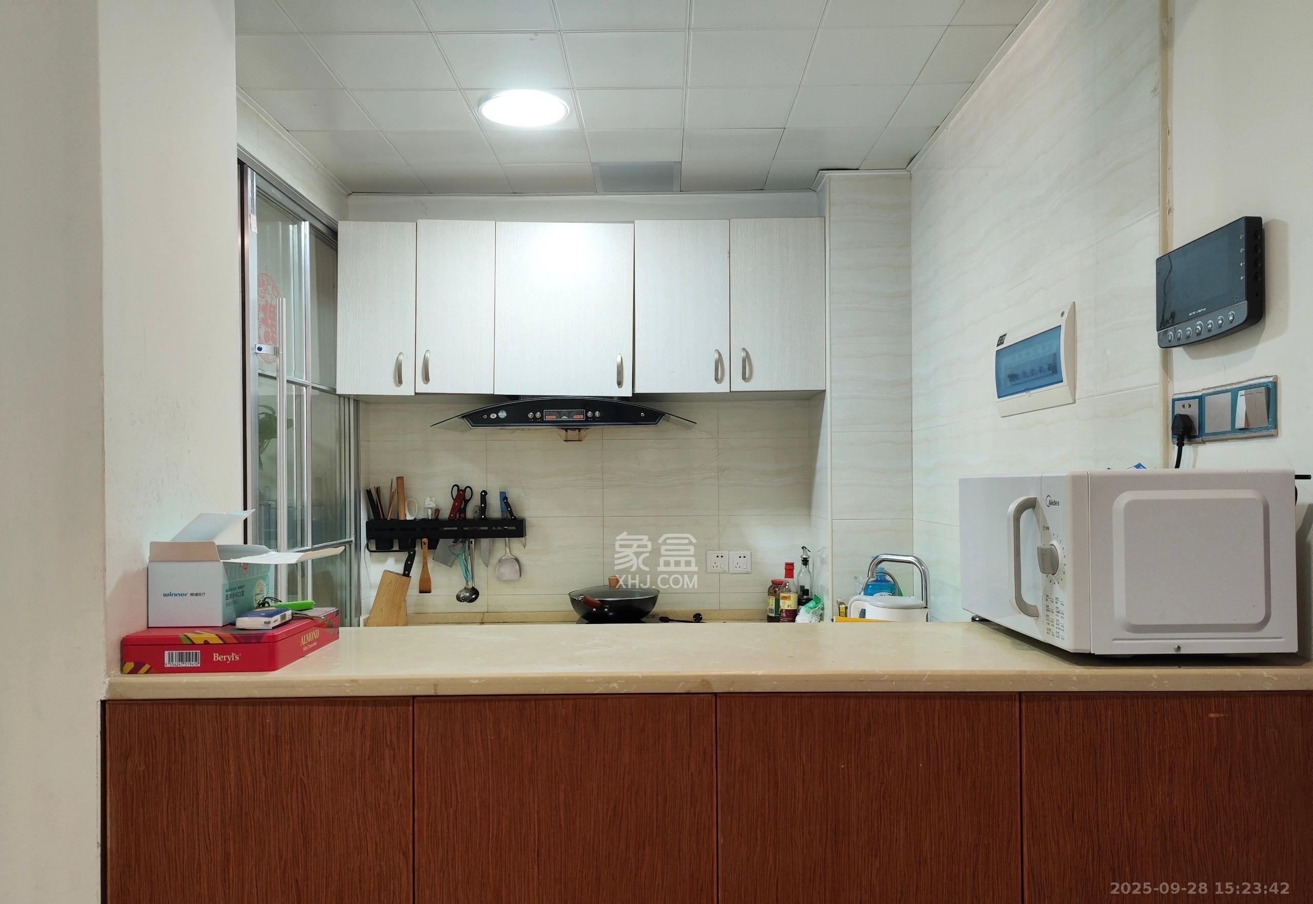 时代公馆 1室0厅0卫 1500.0元/月 时代公馆 1室0厅0卫 1500.0元/月室内图