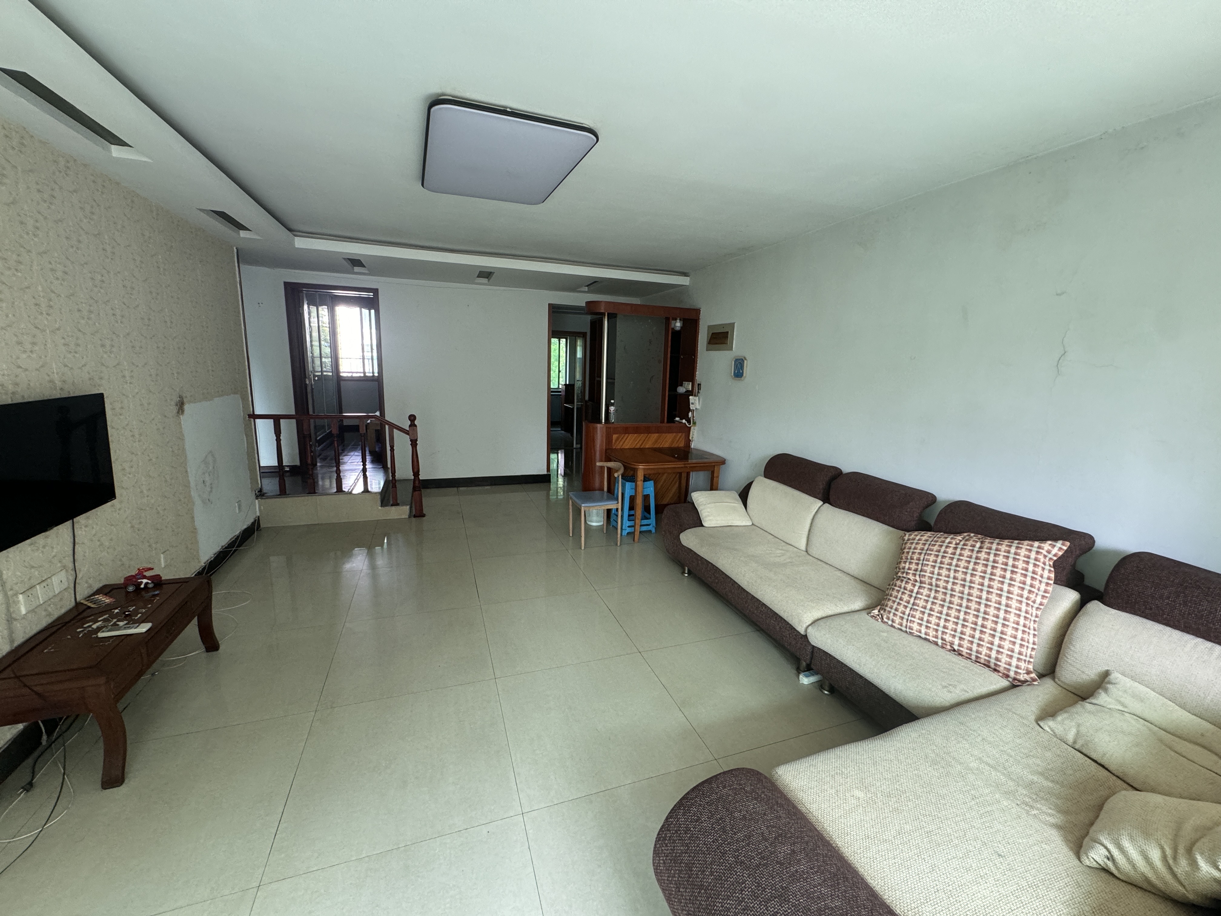 景香苑 3室2厅2卫 2400.0元/月 景香苑 3室2厅2卫 2400.0元/月户型图