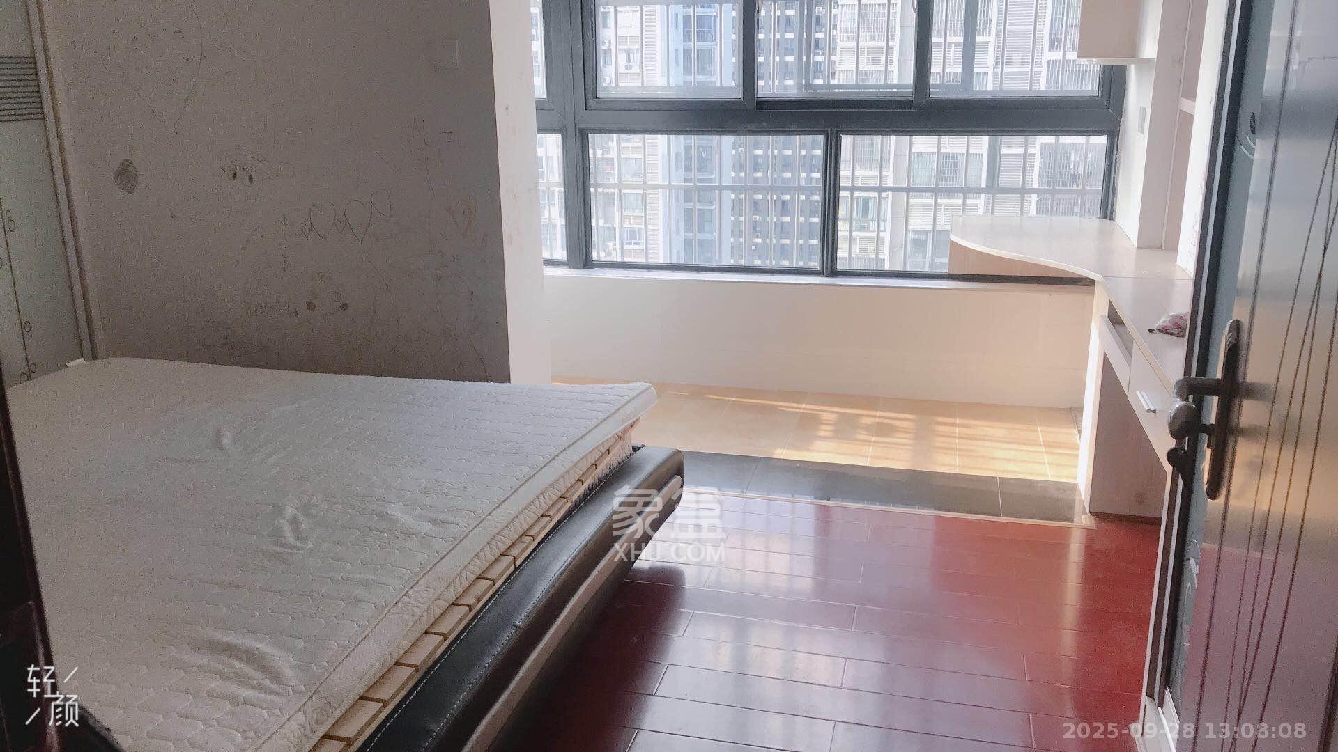 尚都花园城 2室2厅1卫 1600.0元/月 尚都花园城 2室2厅1卫 1600.0元/月室内图