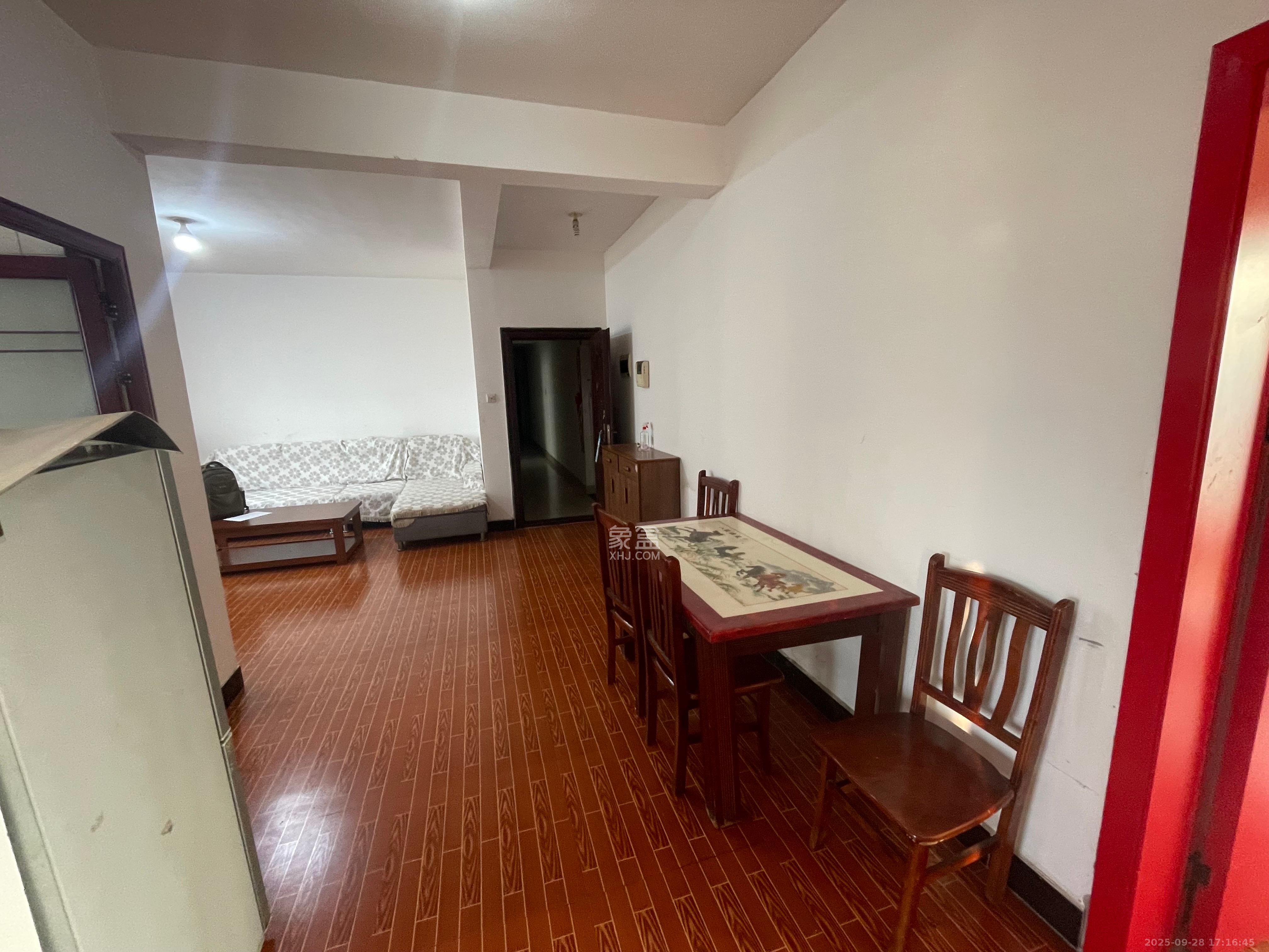 德庆水韵山城 2室1厅1卫 1400.0元/月 德庆水韵山城 2室1厅1卫 1400.0元/月室内图