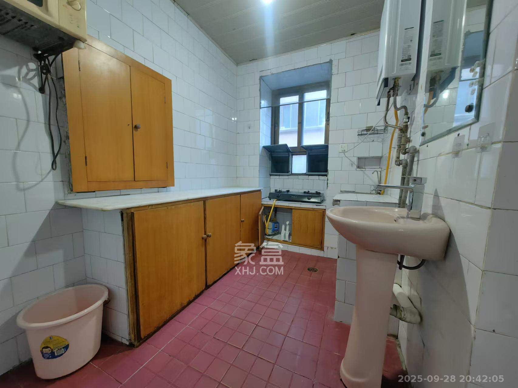 东塘电力院 3室2厅1卫 1800.0元/月 东塘电力院 3室2厅1卫 1800.0元/月室内图