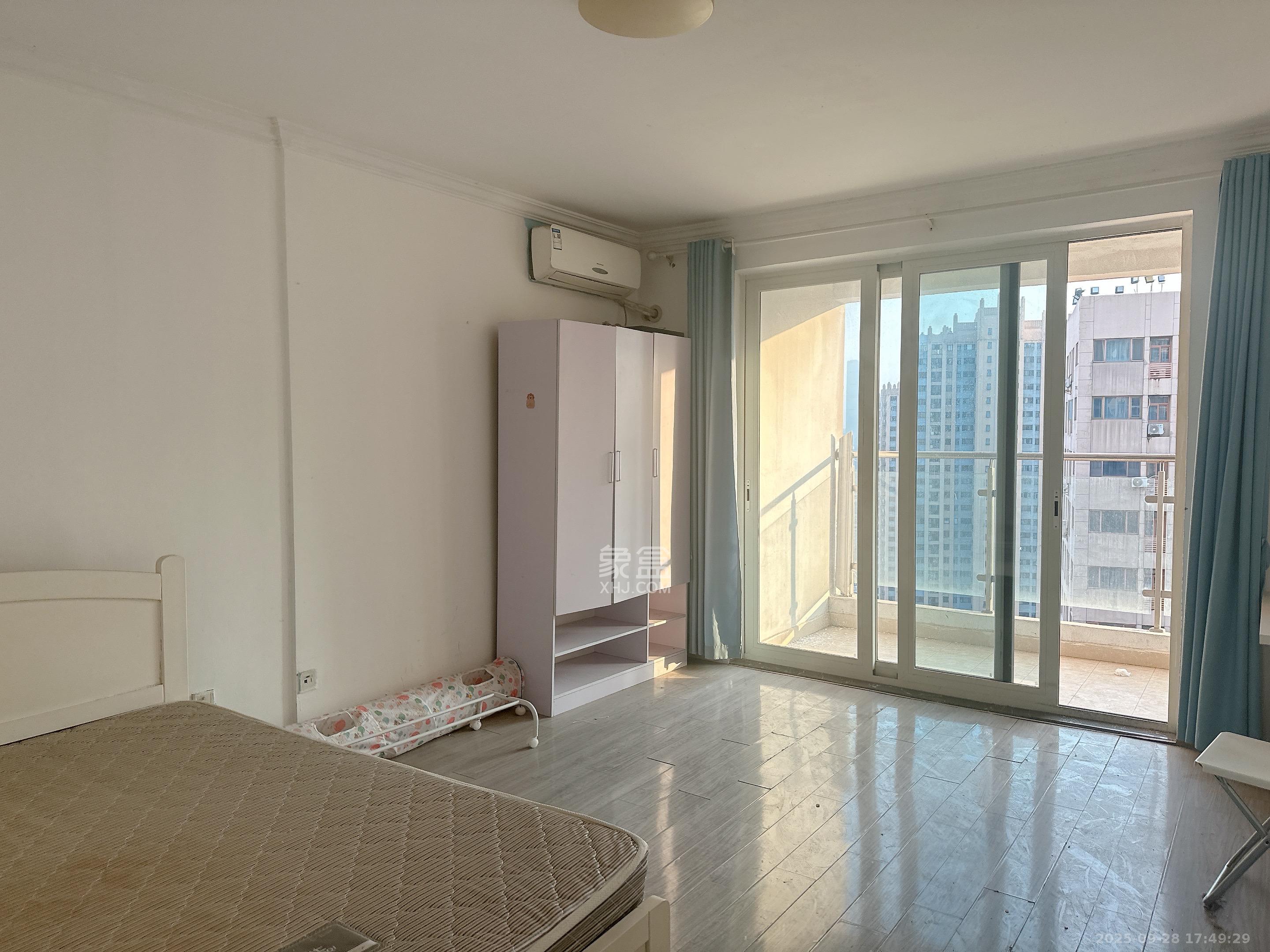 北辰三角洲E4区 6室0厅3卫 4000.00元/月 北辰三角洲E4区 6室0厅3卫 4000.00元/月室内图