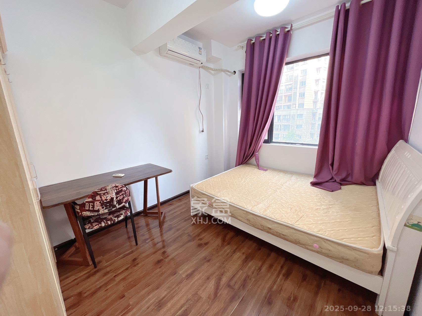 荣盛花语书苑 3室1厅1卫 2500.0元/月 荣盛花语书苑 3室1厅1卫 2500.0元/月室内图