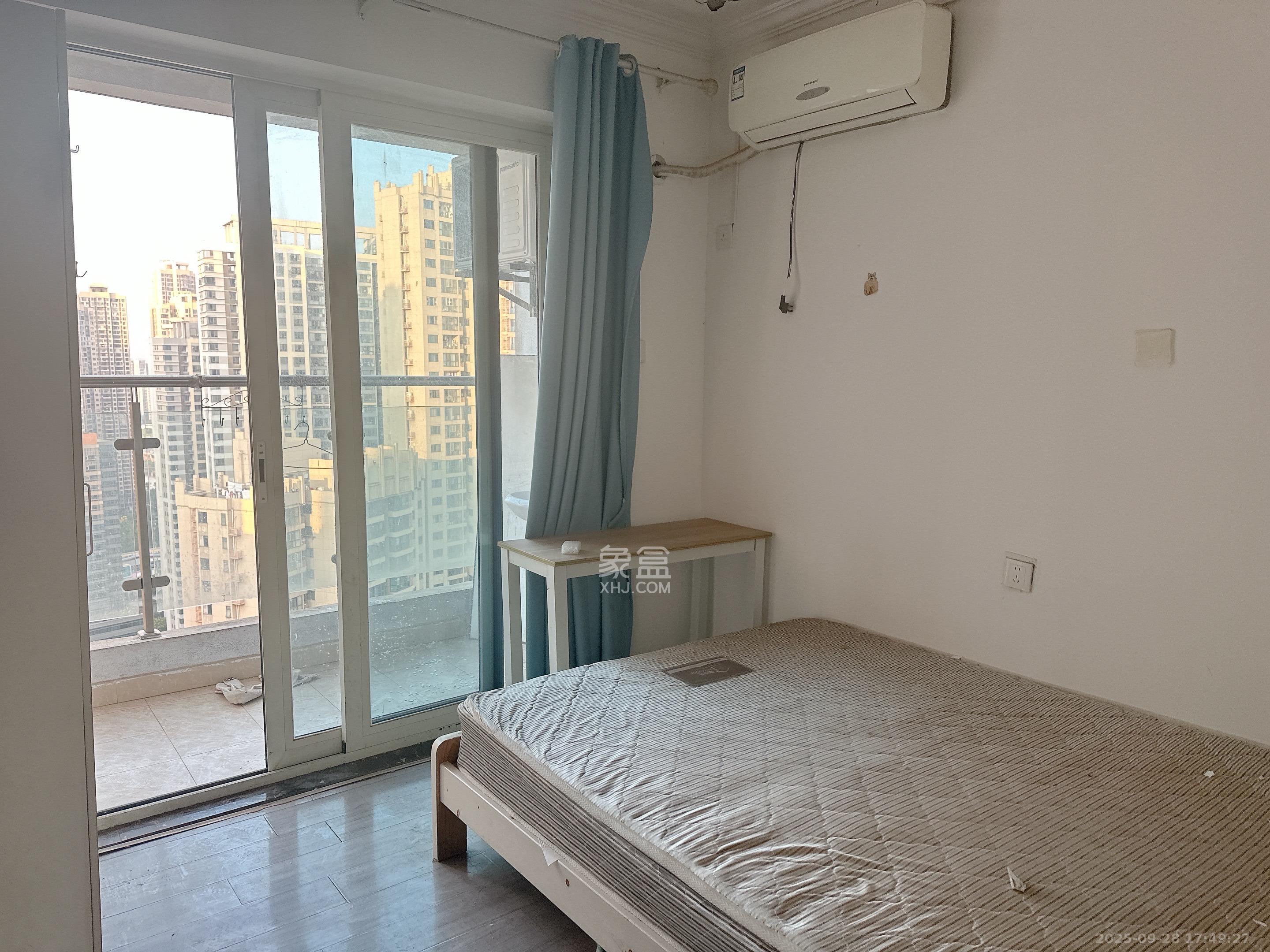 北辰三角洲E4区 6室0厅3卫 4000.00元/月 北辰三角洲E4区 6室0厅3卫 4000.00元/月室内图