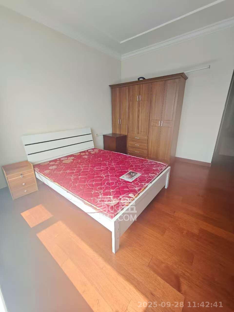 恒大御景天下城一期  4室2厅2卫    2300.0元/月室内图