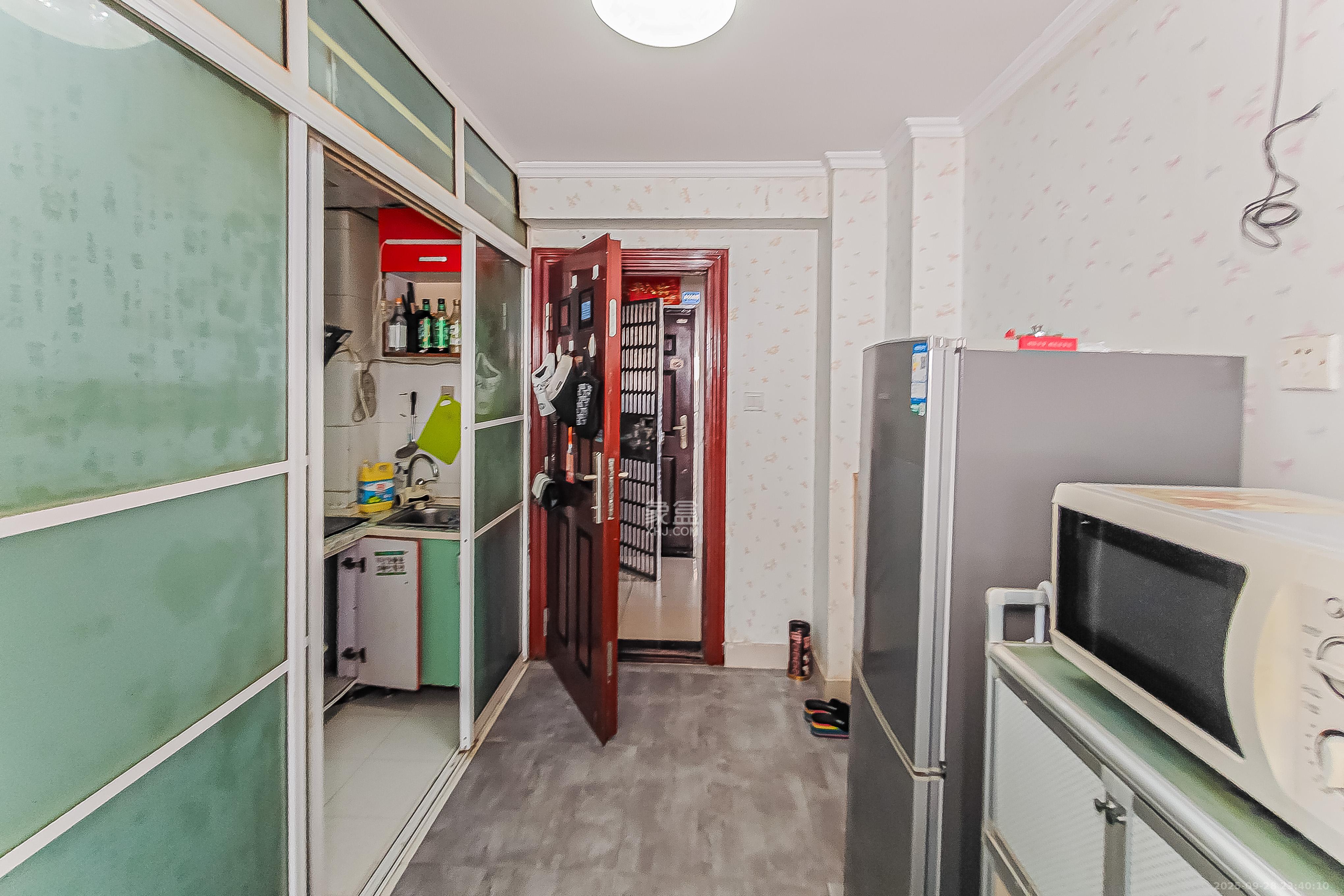 他城(天鸿时代公寓) 2室1厅1卫 28.8万 他城(天鸿时代公寓) 2室1厅1卫 28.8万厨房