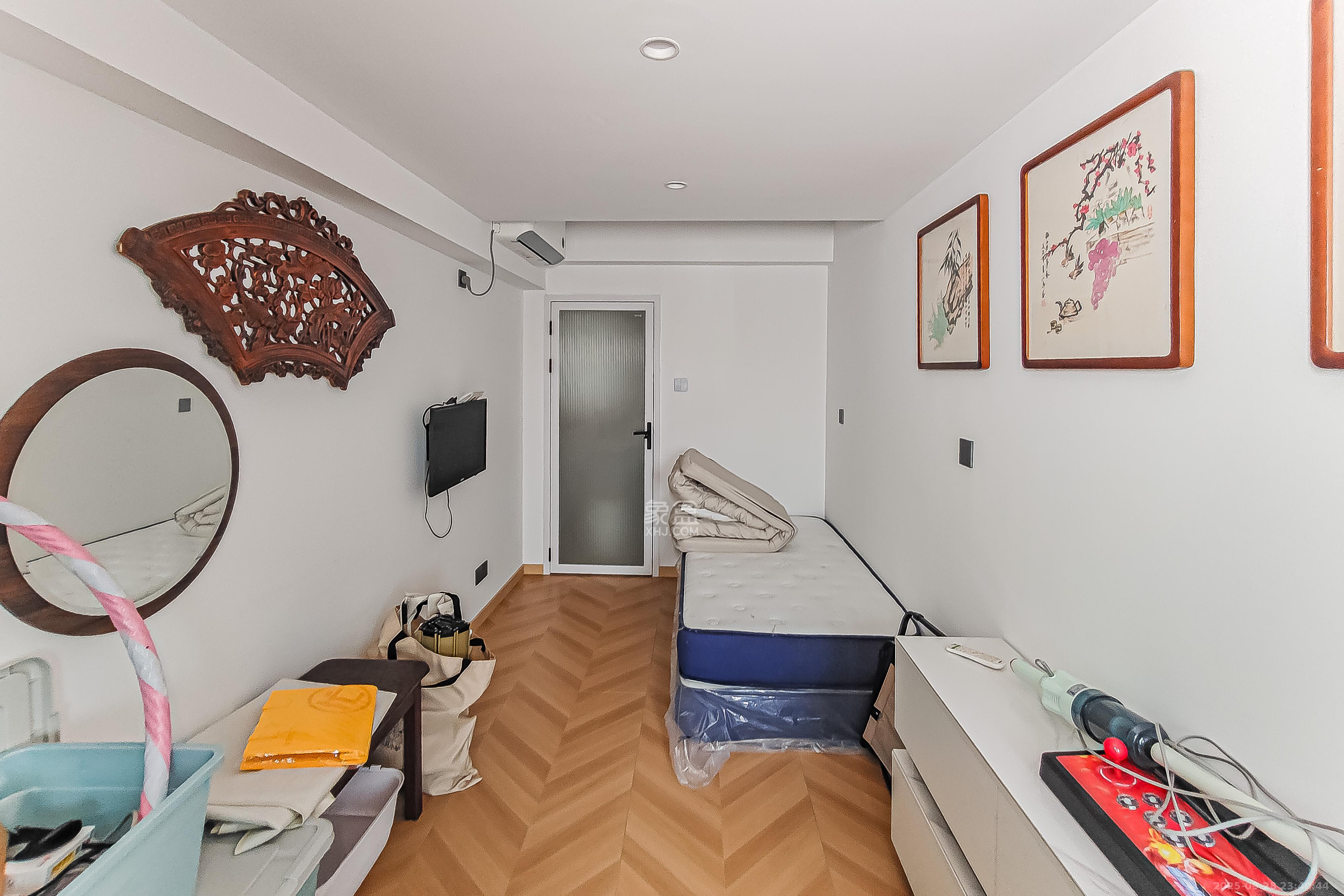 在水一方 4室2厅2卫 110.0万 在水一方 4室2厅2卫 110.0万卧室