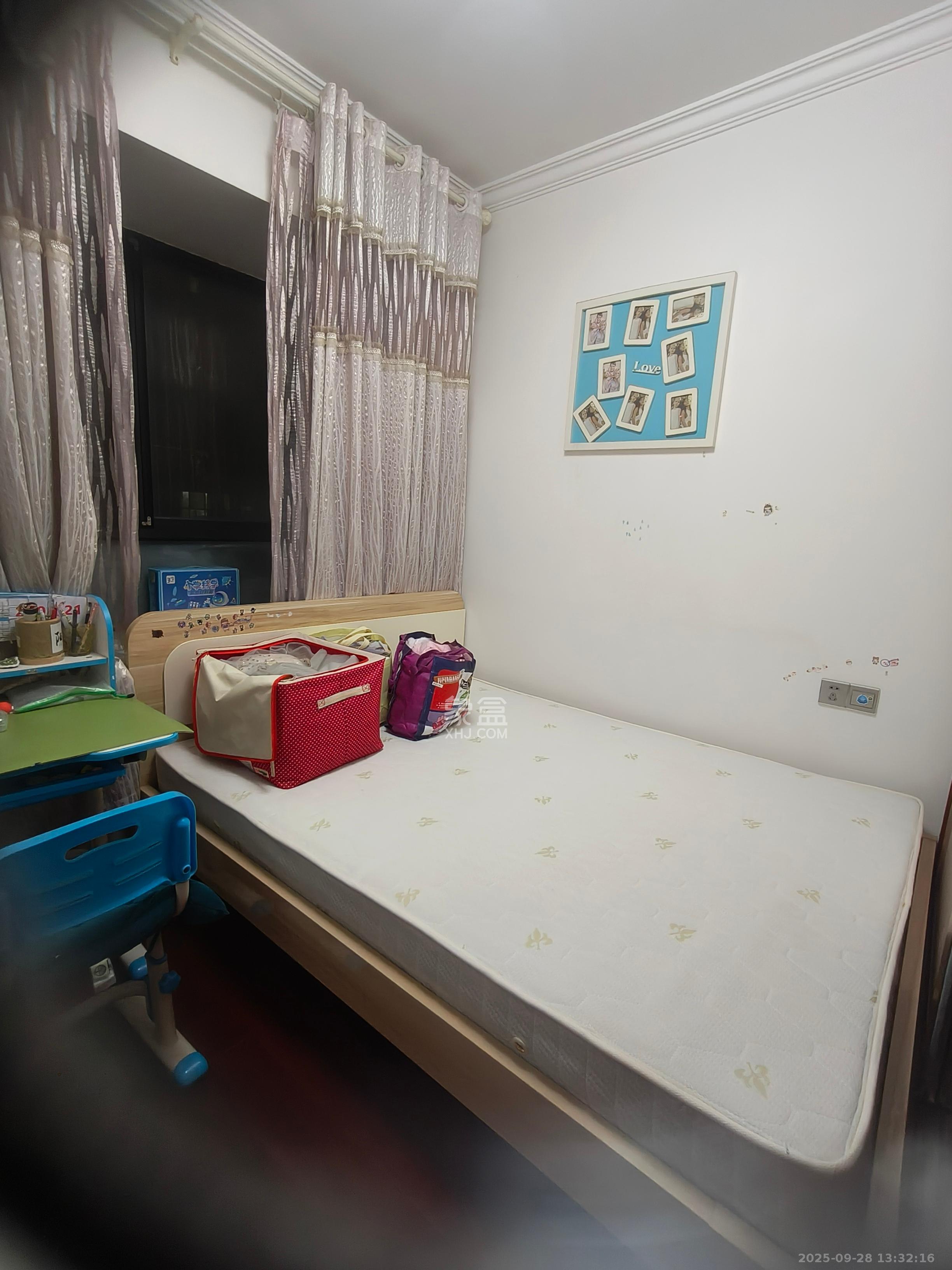 锦湘国际星城三期（锦绣苑）  4室2厅2卫    4500.0元/月室内图