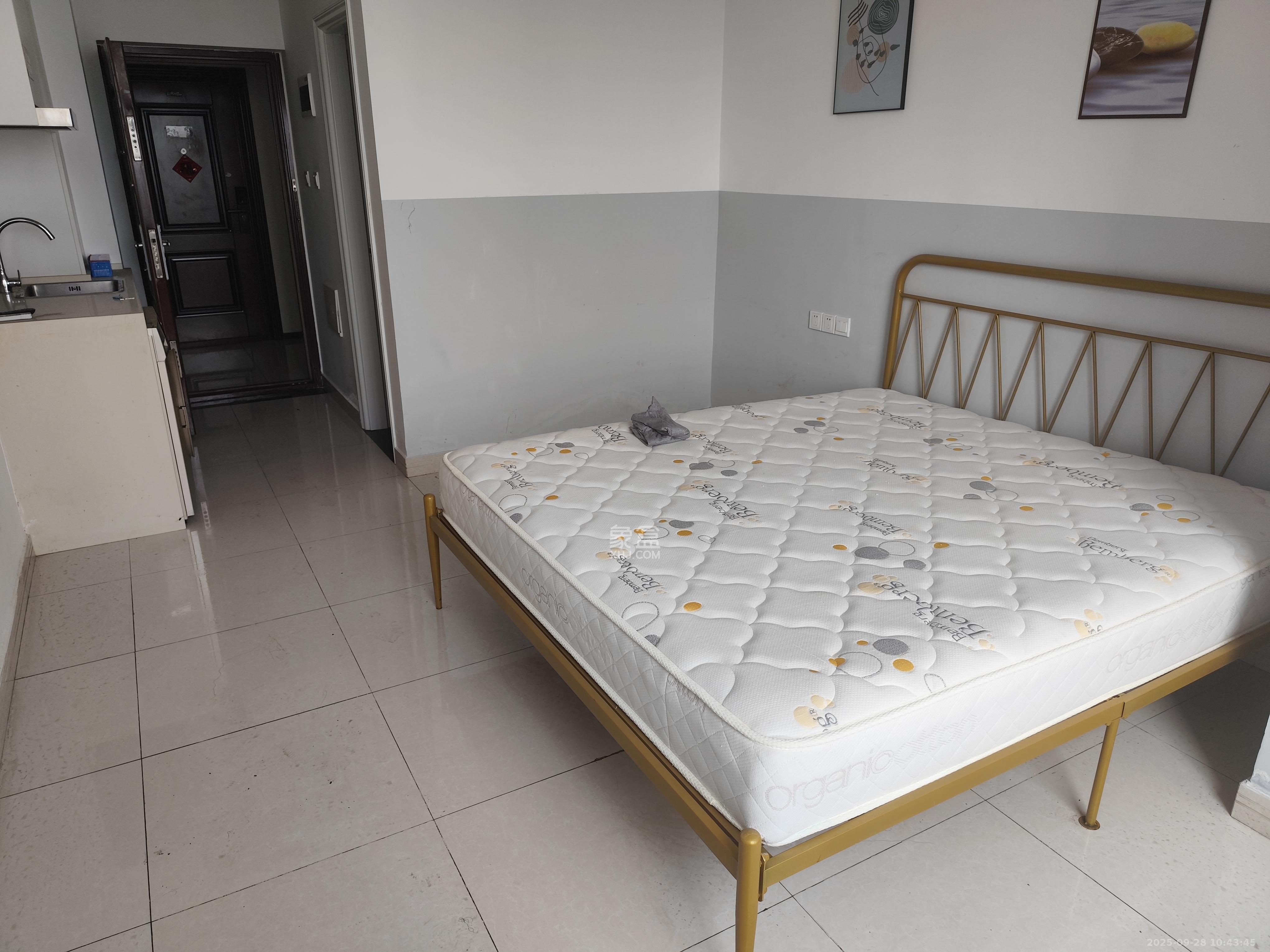 绿地之窗   32.0㎡      850.0元/月