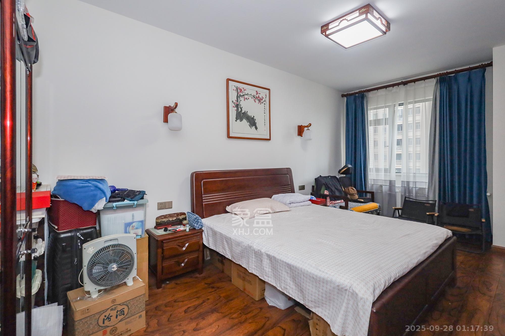 八方小区C区 4室2厅2卫 500.0万 八方小区C区 4室2厅2卫 500.0万卧室