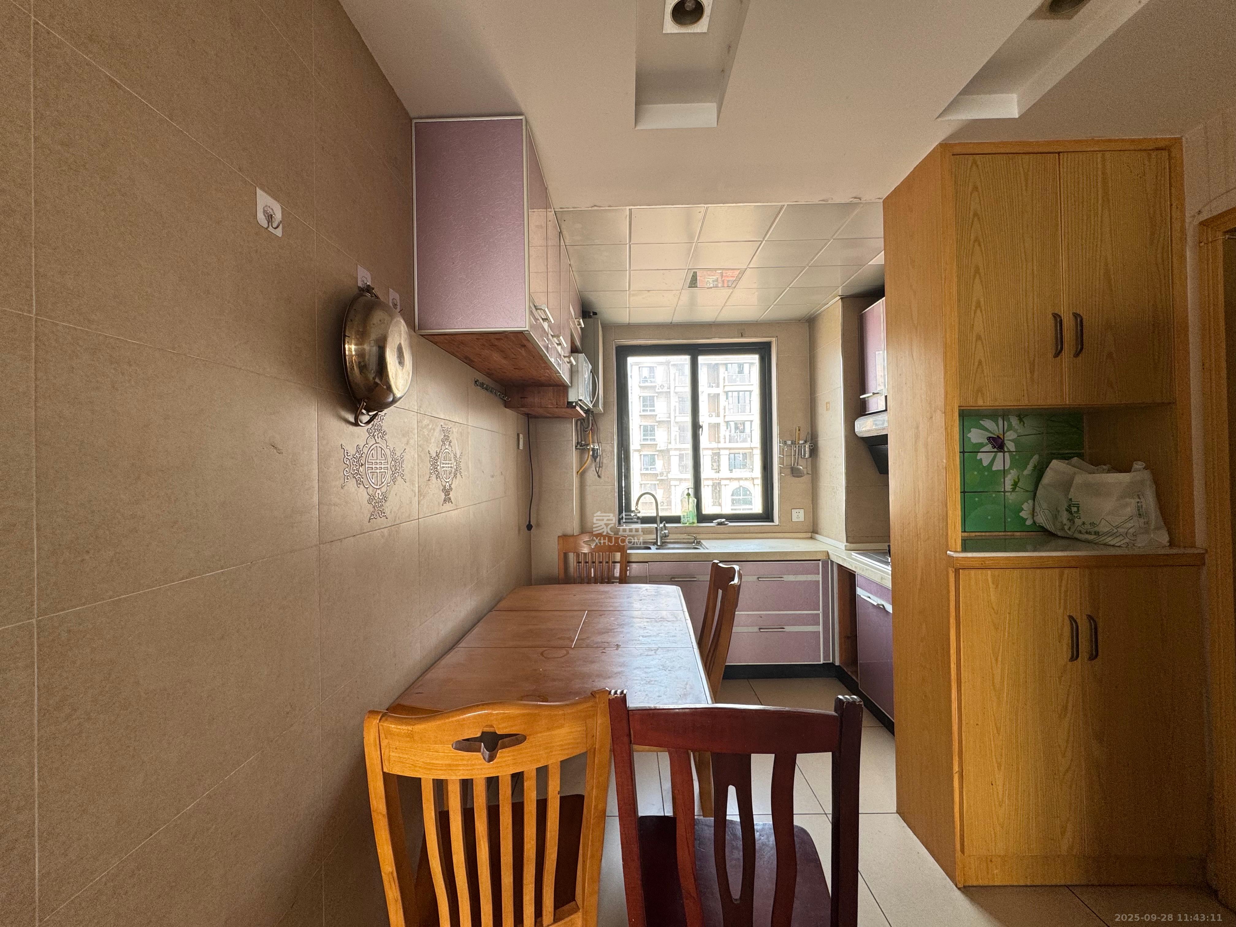 东玺门  3室2厅1卫    2700.0元/月室内图