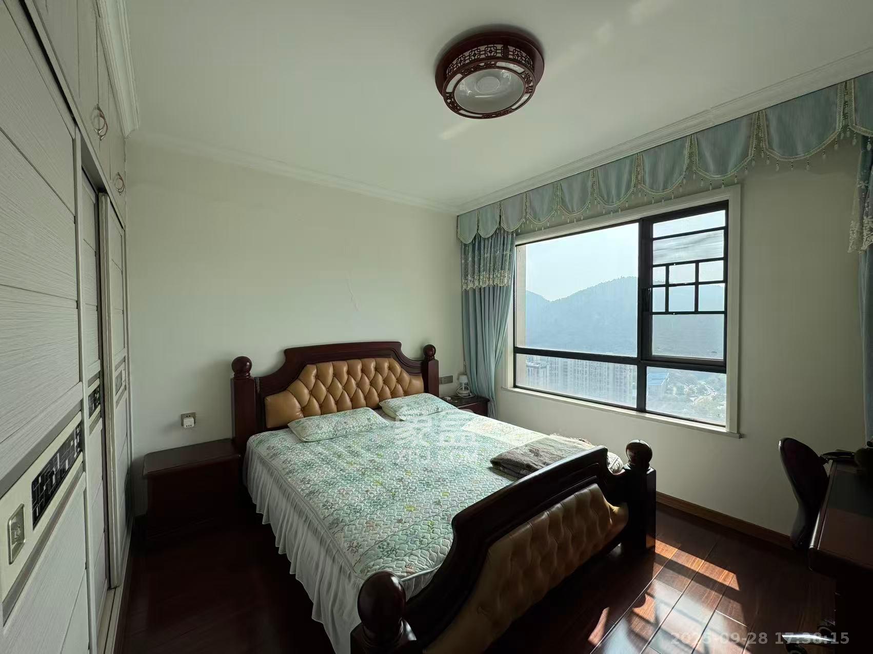 中海梅溪湖壹号 3室2厅2卫 3500.0元/月 中海梅溪湖壹号 3室2厅2卫 3500.0元/月室内图