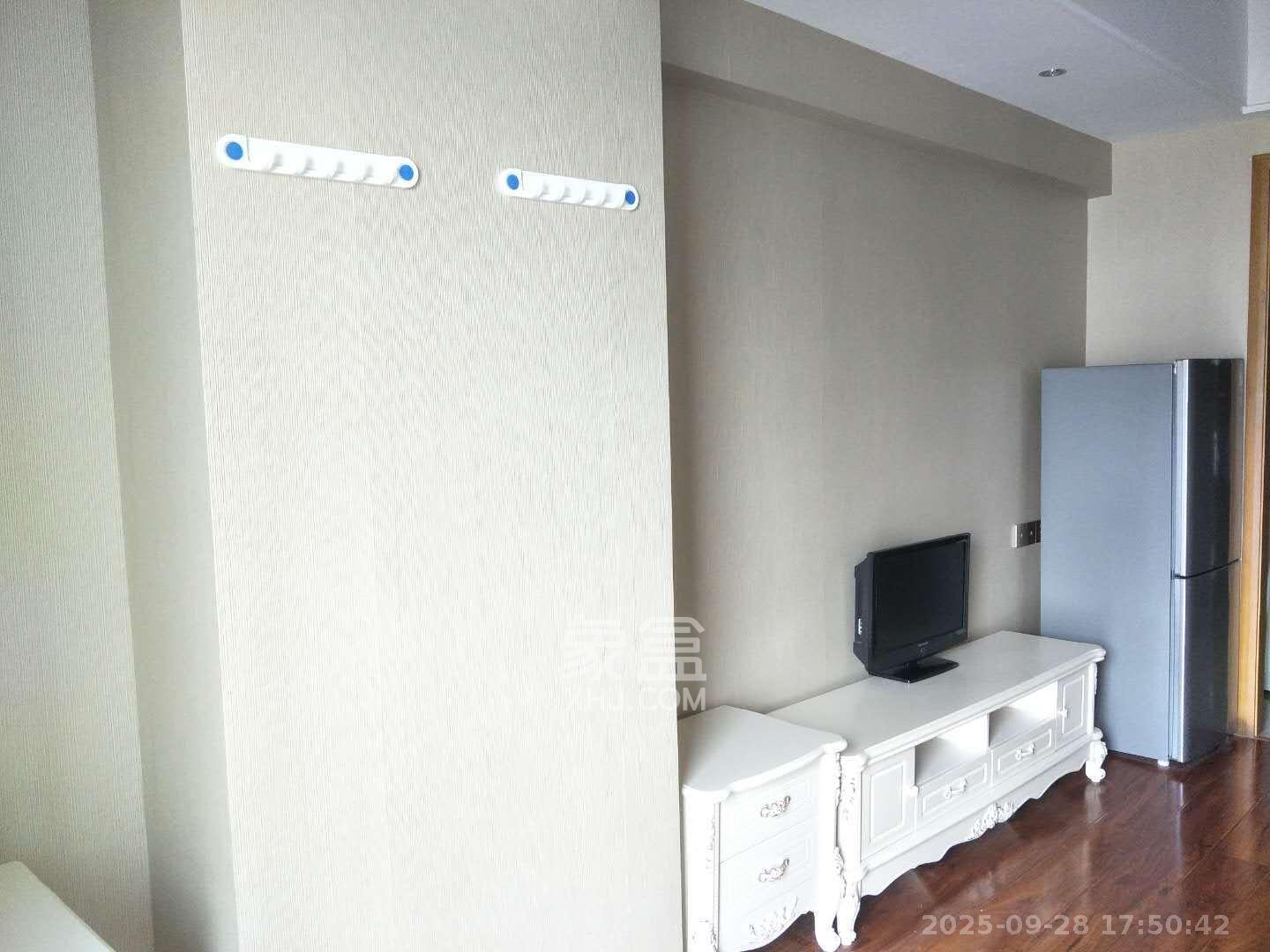 五一钻界 1室1厅1卫 2000.0元/月 五一钻界 1室1厅1卫 2000.0元/月室内图