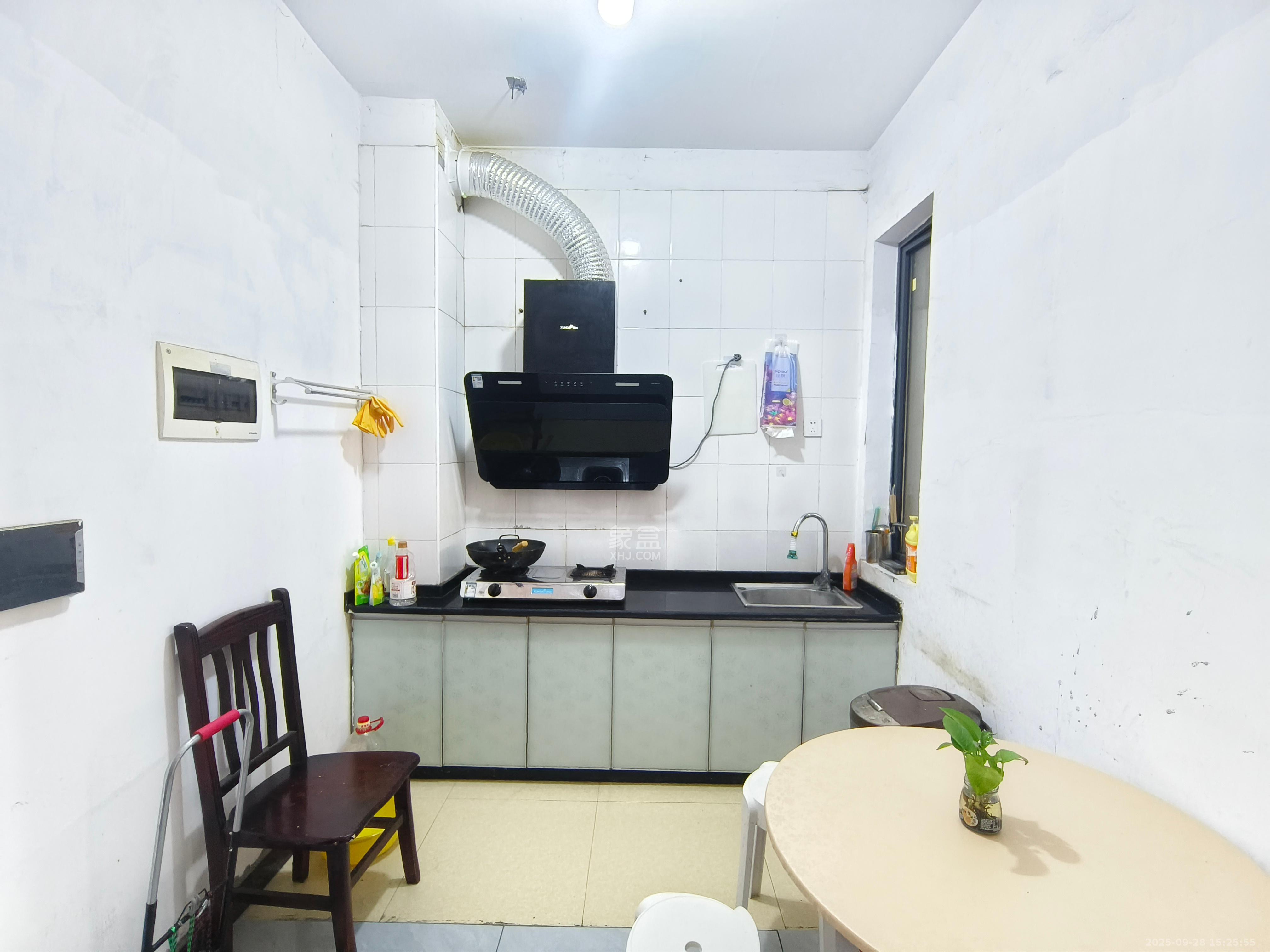 勤诚达新界 1室1厅1卫 1400.0元/月 勤诚达新界 1室1厅1卫 1400.0元/月室内图