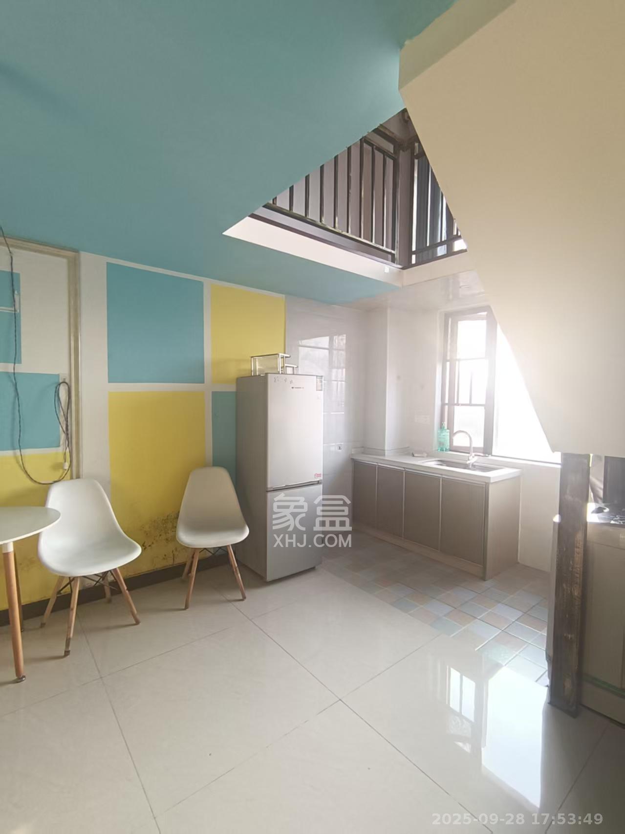 艾美潇湘 1室1厅1卫 1300.0元/月 艾美潇湘 1室1厅1卫 1300.0元/月室内图