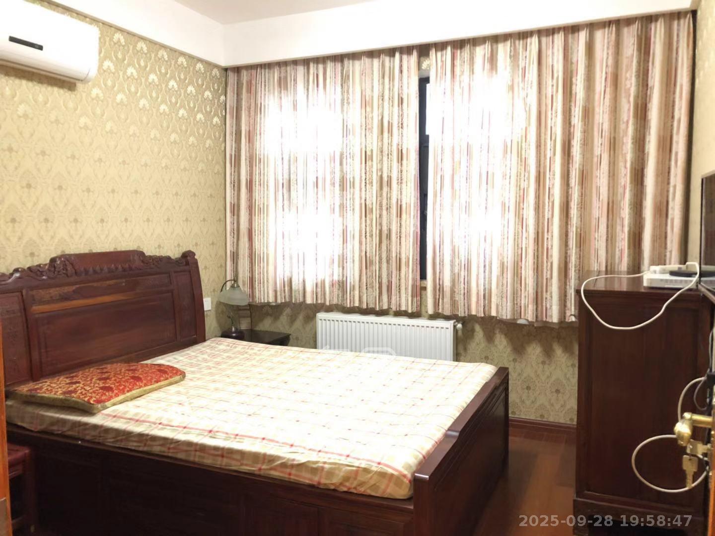 中隆国际御玺 4室2厅3卫 6000.0元/月 中隆国际御玺 4室2厅3卫 6000.0元/月室内图