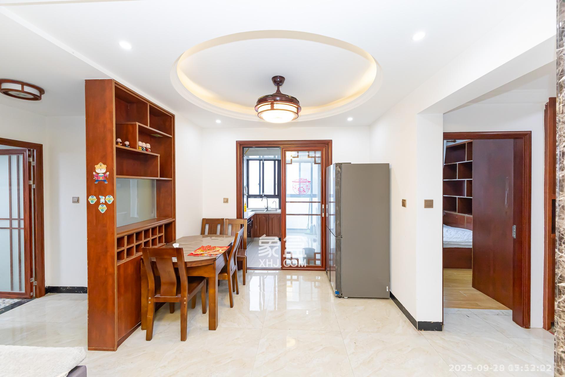 龙湖湘风原著(龙湖湘风星城) 3室2厅1卫 1800.0元/月 龙湖湘风原著(龙湖湘风星城) 3室2厅1卫 1800.0元/月室内图