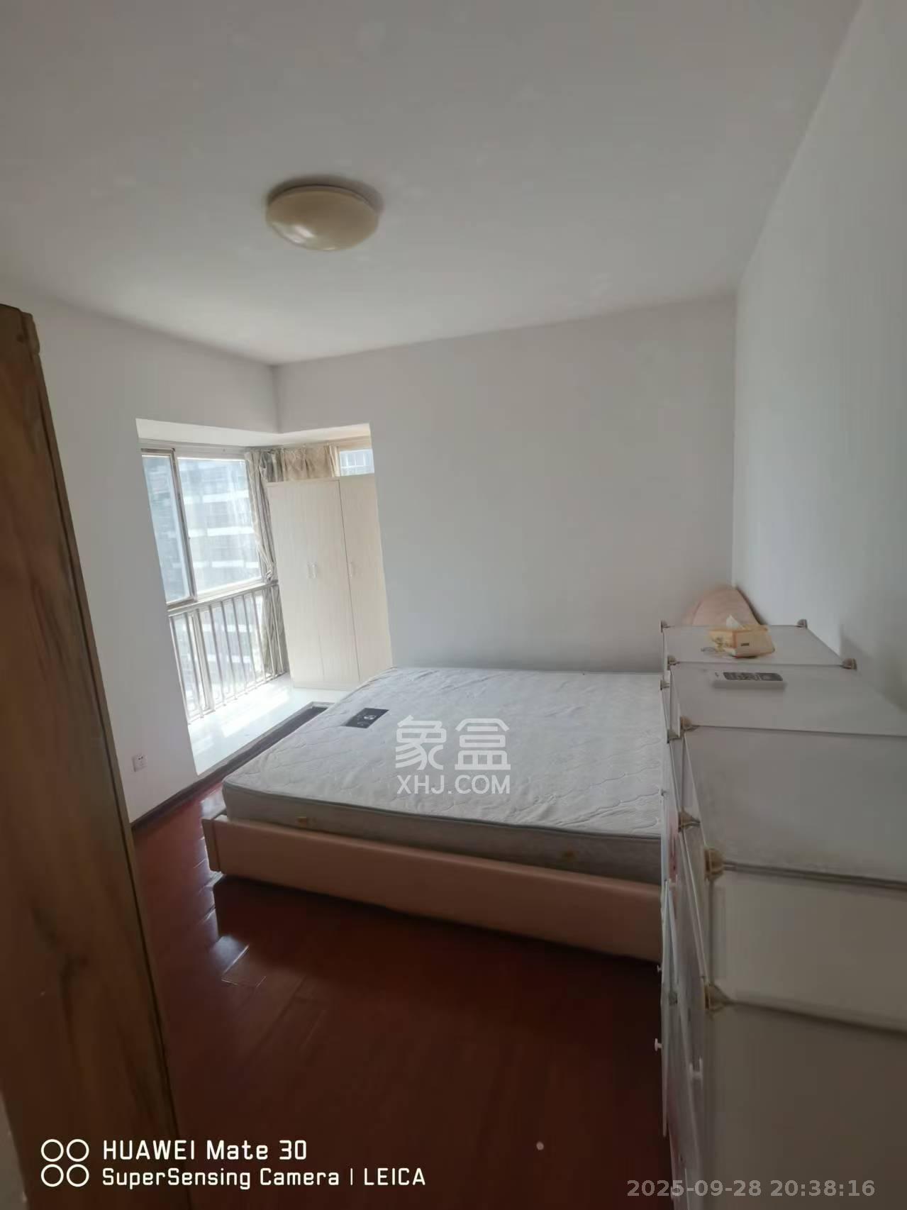 星典时代 3室2厅1卫 2200.0元/月 星典时代 3室2厅1卫 2200.0元/月室内图