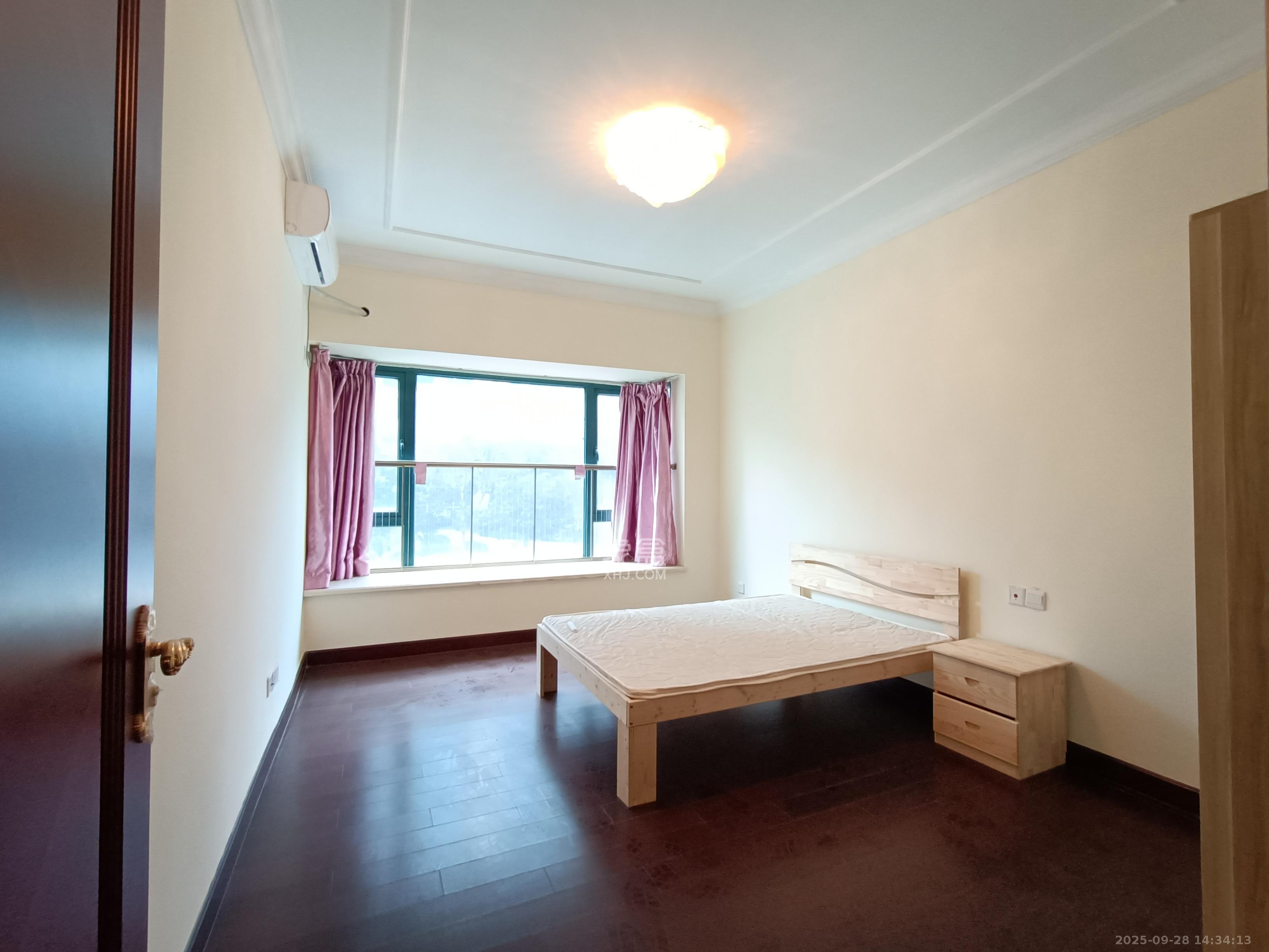 恒大城 2室2厅2卫 2100.0元/月 恒大城 2室2厅2卫 2100.0元/月室内图