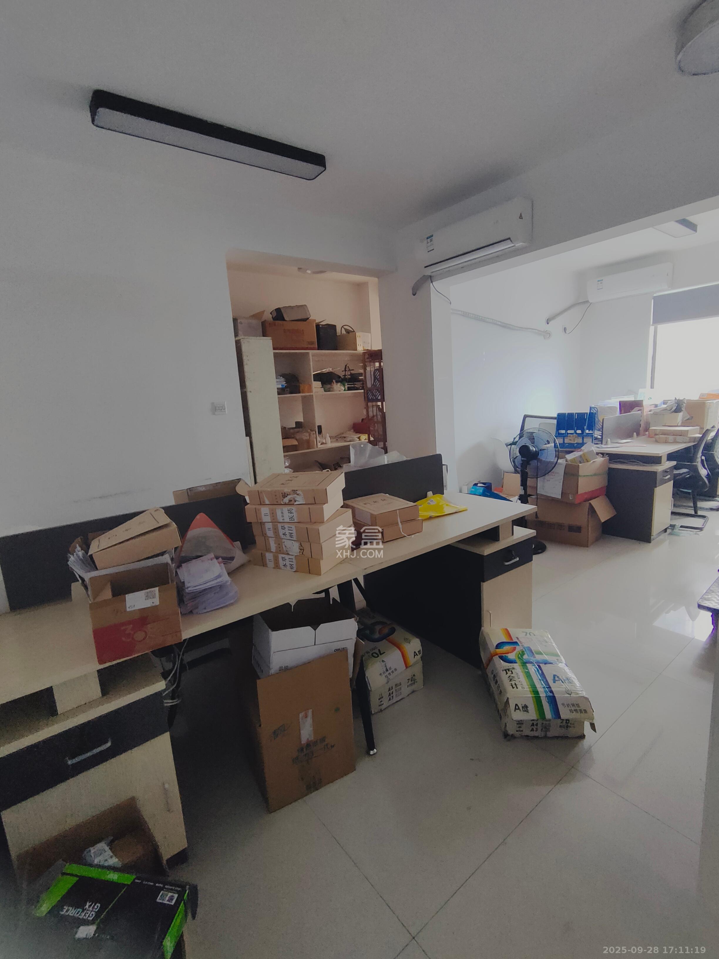 天下一家 1室1厅1卫 6200.0元/月 天下一家 1室1厅1卫 6200.0元/月室内图