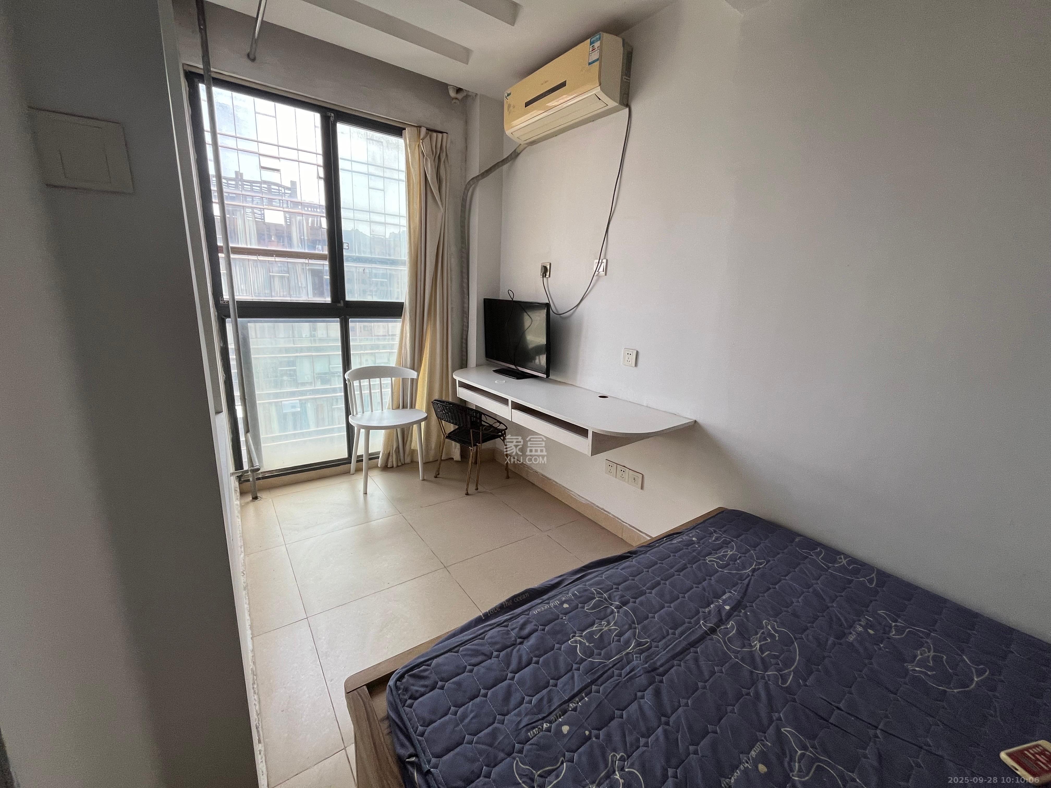 中城丽景香山园 1室1厅1卫 1400.0元/月 中城丽景香山园 1室1厅1卫 1400.0元/月室内图