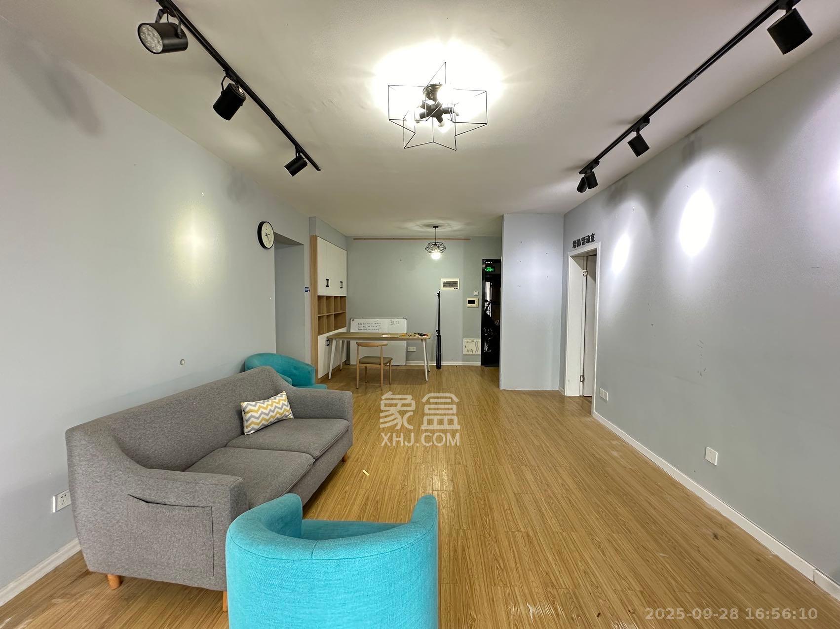 中惠锦堂  2室1厅1卫    3200.0元/月室内图