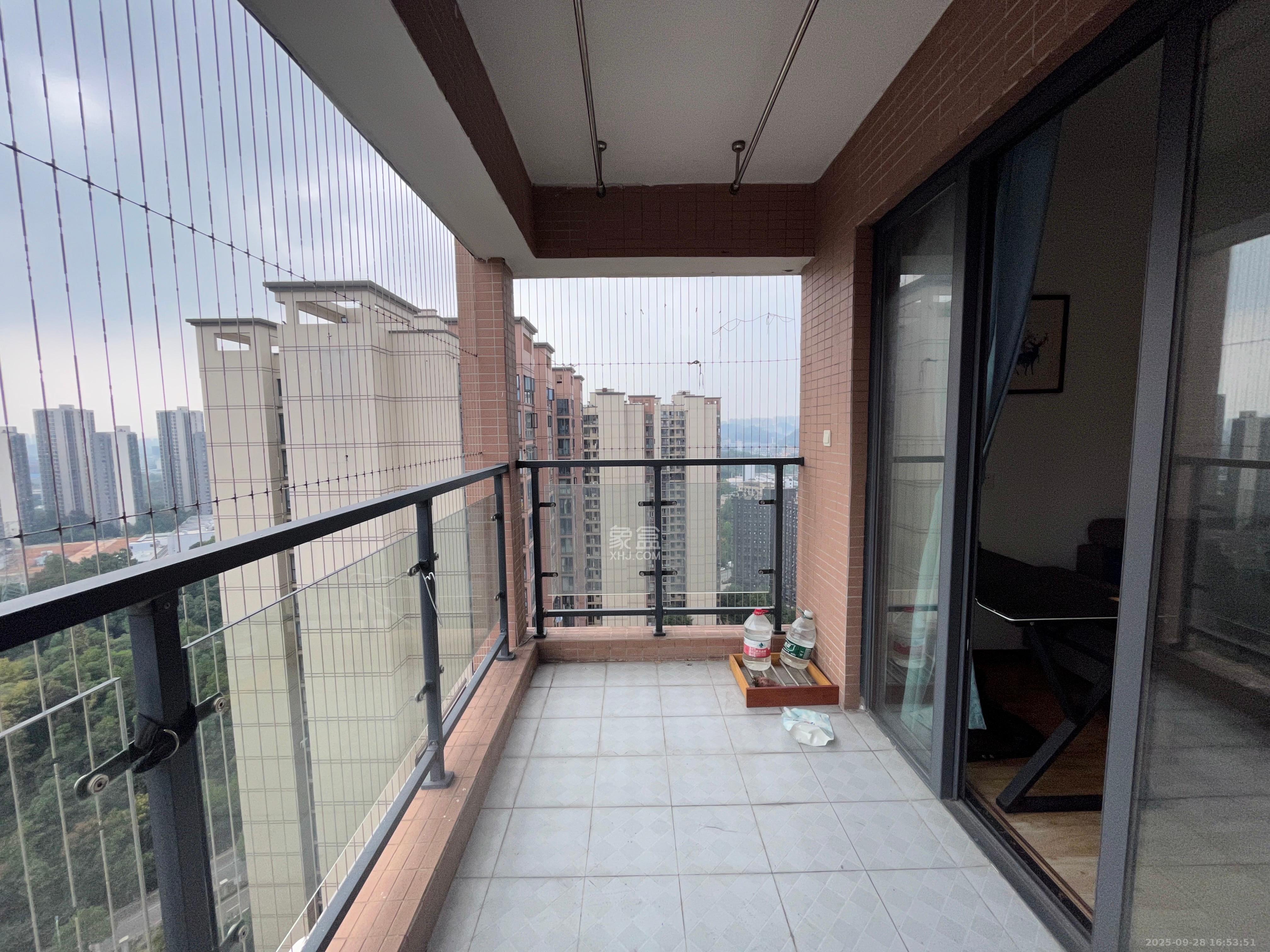 盛世耀凯 2室2厅1卫 2300.0元/月 盛世耀凯 2室2厅1卫 2300.0元/月室内图