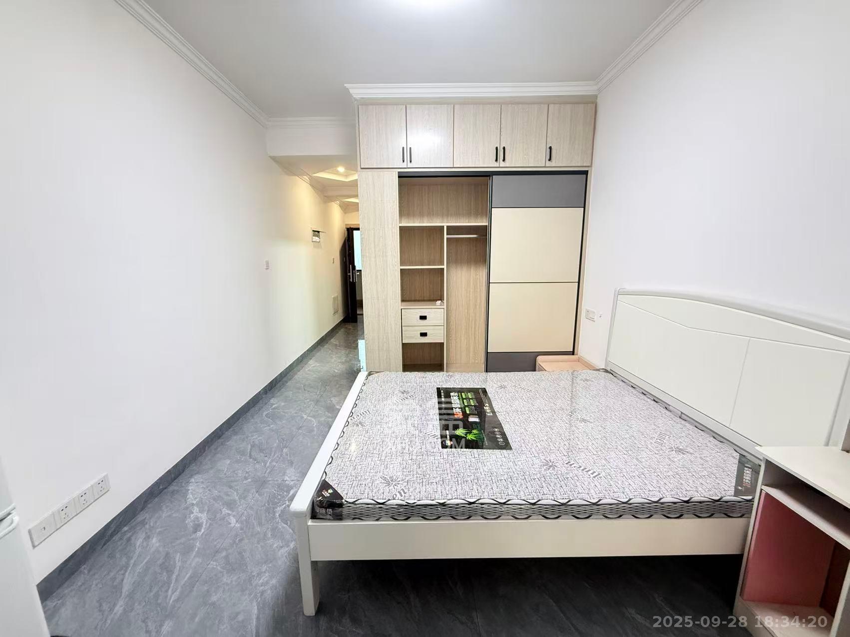富力芙蓉新天地  1室1厅1卫   1500.00元/月室内图