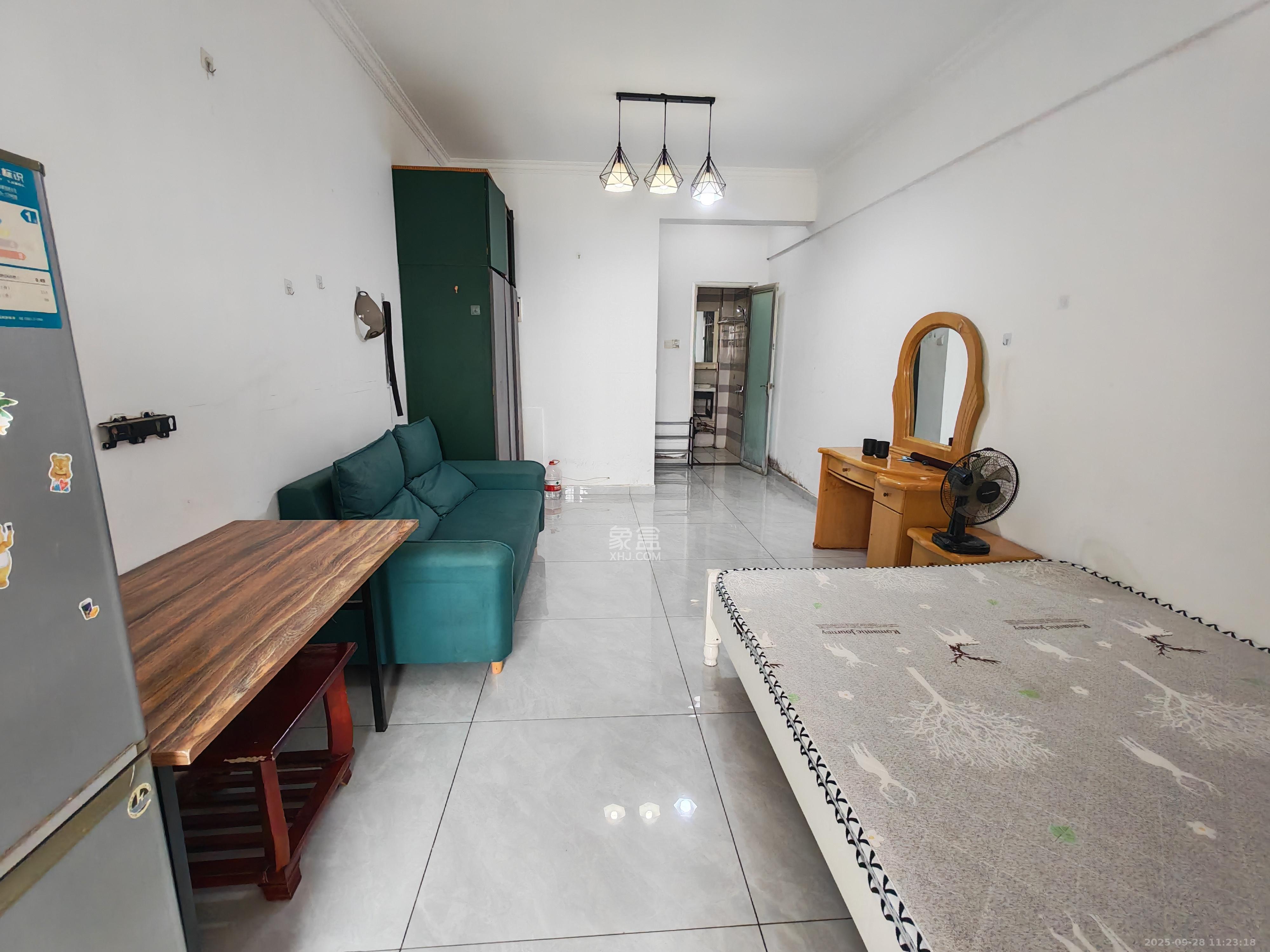 爵士湘 1室1厅1卫 1000.0元/月 爵士湘 1室1厅1卫 1000.0元/月室内图