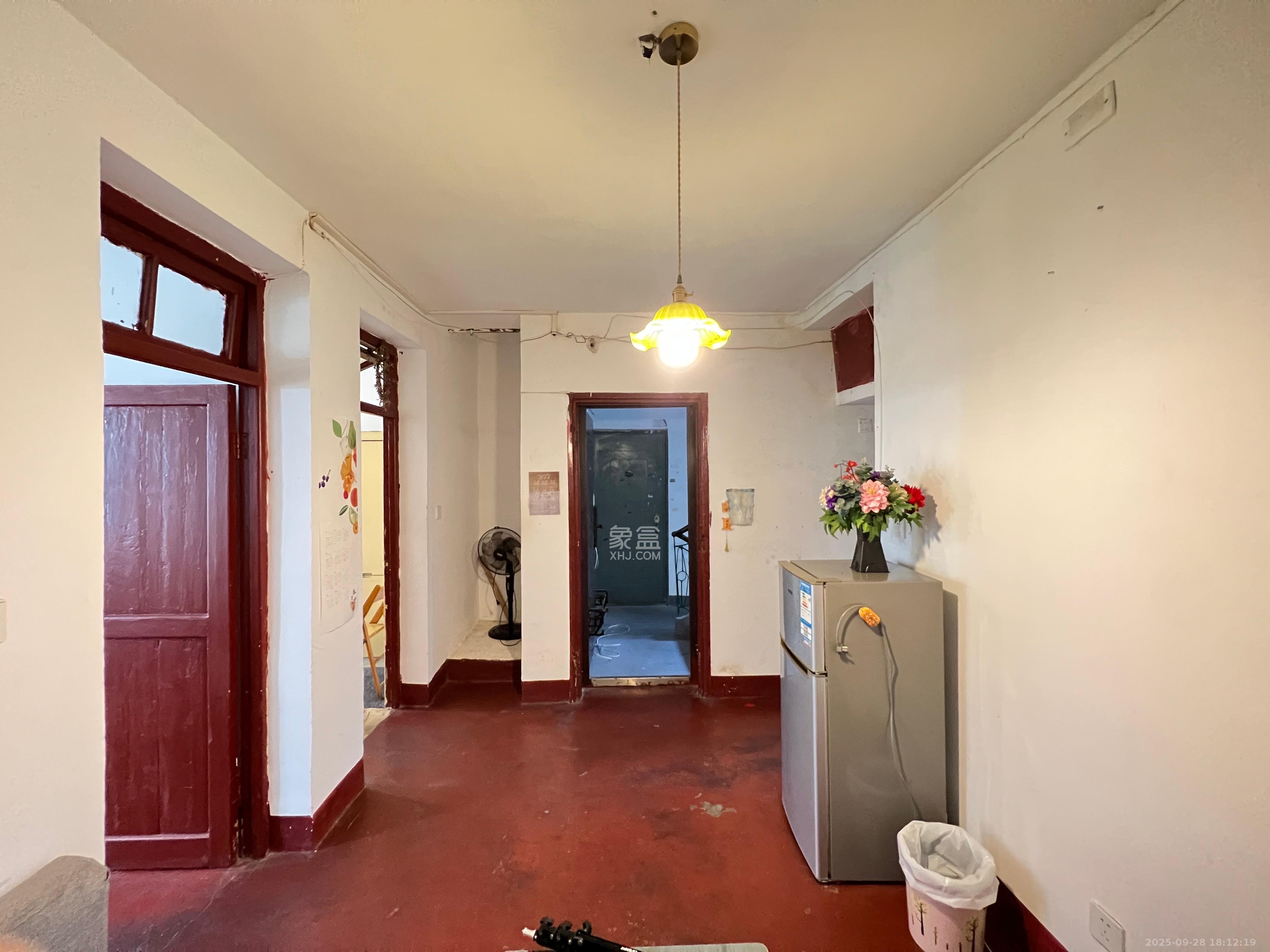 王公塘社区  2室1厅1卫    1100.0元/月室内图