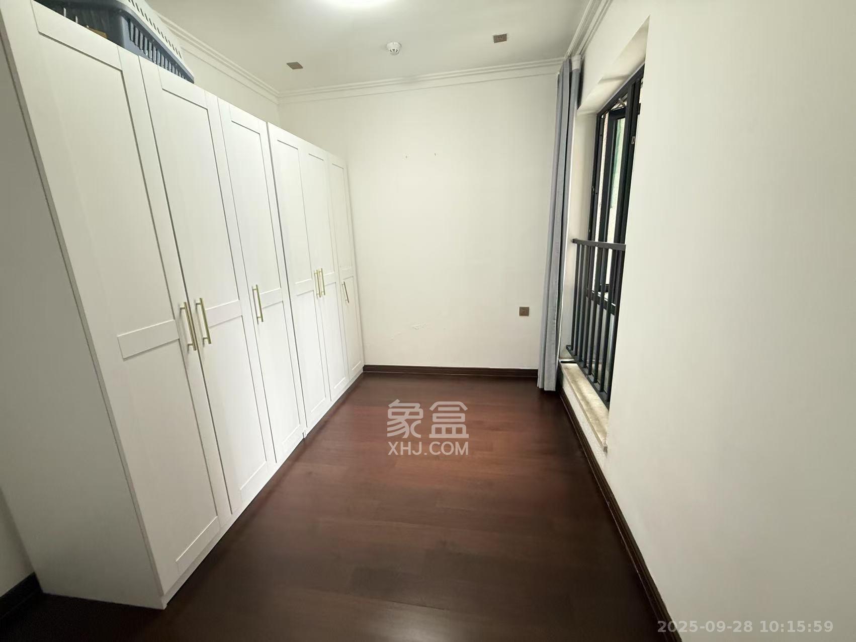 绿地长沙城际空间站(绿地新里佳苑) 3室2厅2卫 3500.0元/月 绿地长沙城际空间站(绿地新里佳苑) 3室2厅2卫 3500.0元/月室内图