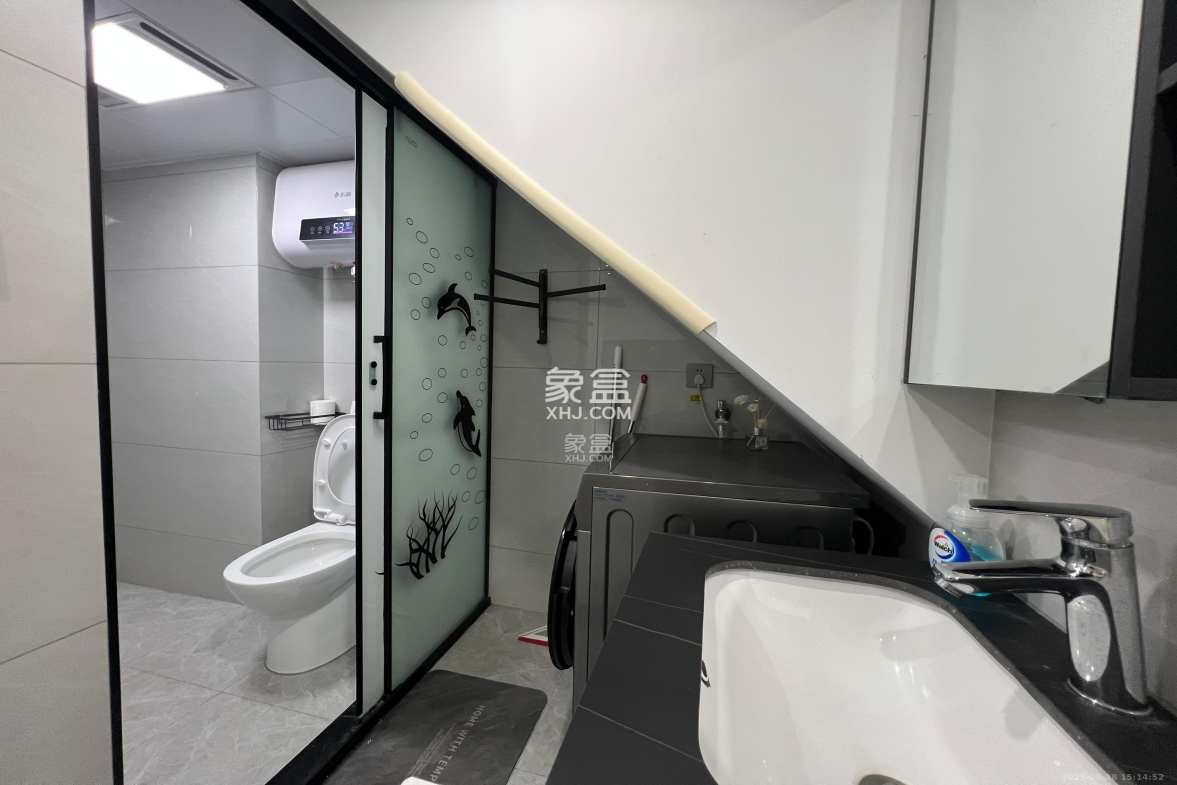 藏珑湖上公馆 2室1厅1卫 3000.0元/月 藏珑湖上公馆 2室1厅1卫 3000.0元/月室内图