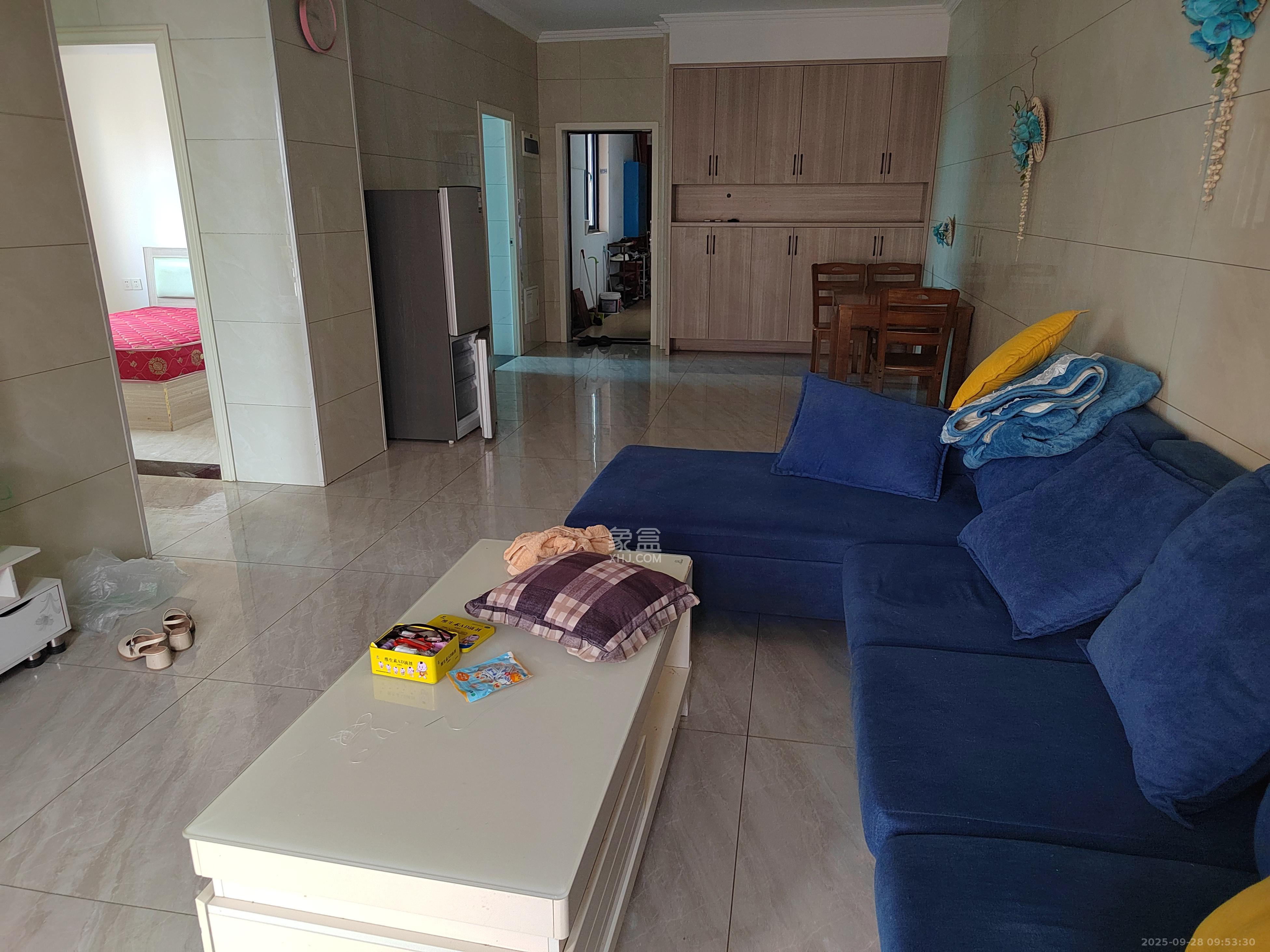 天悦和苑一期 1室2厅1卫 1600.0元/月 天悦和苑一期 1室2厅1卫 1600.0元/月室内图