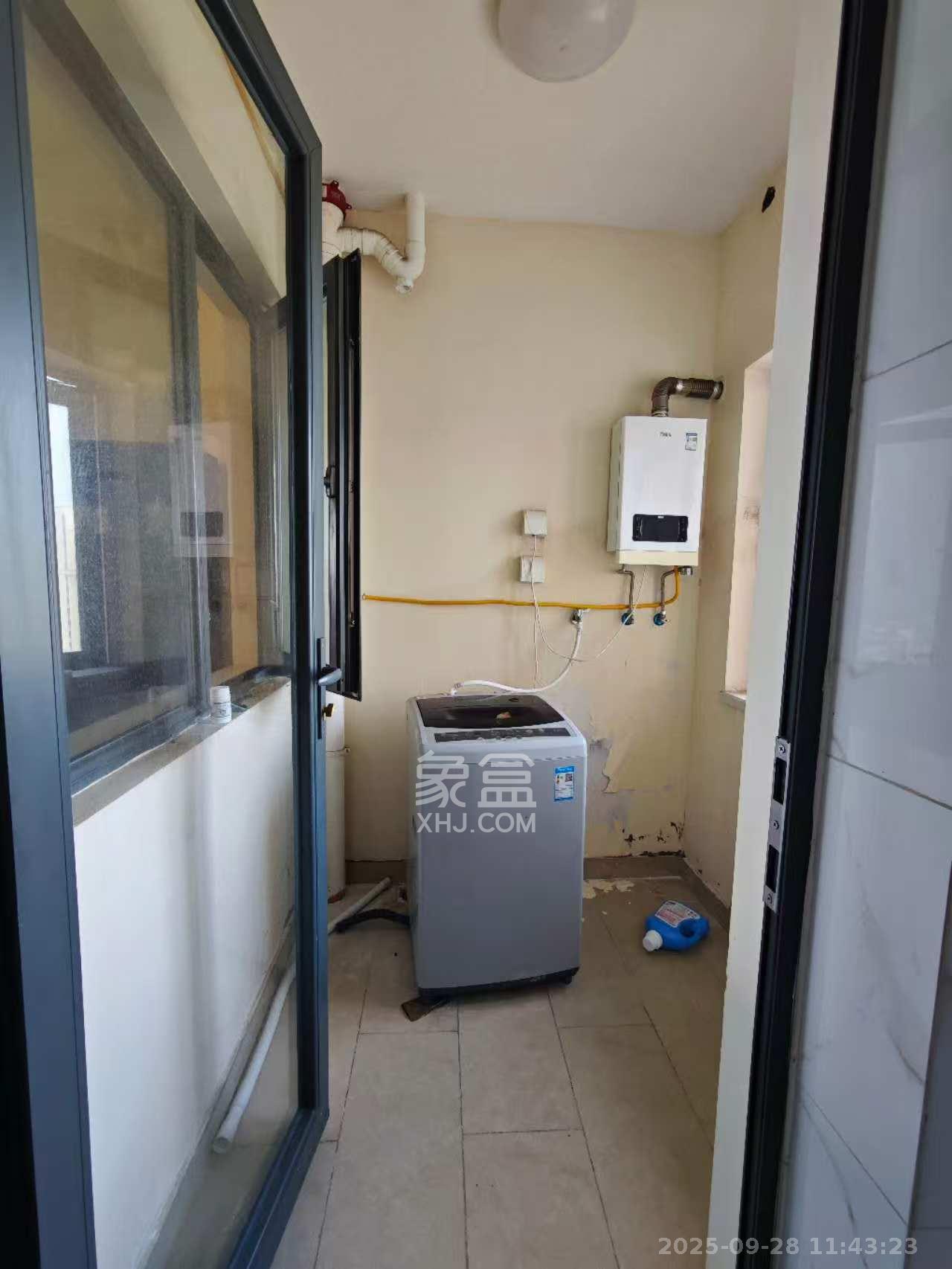 恒大御景天下城一期  4室2厅2卫    2300.0元/月室内图