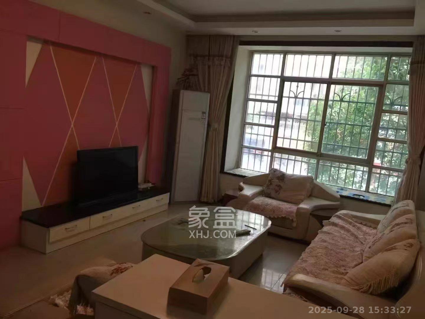 洞井一小区 1室0厅0卫 1700.0元/月 洞井一小区 1室0厅0卫 1700.0元/月室内图