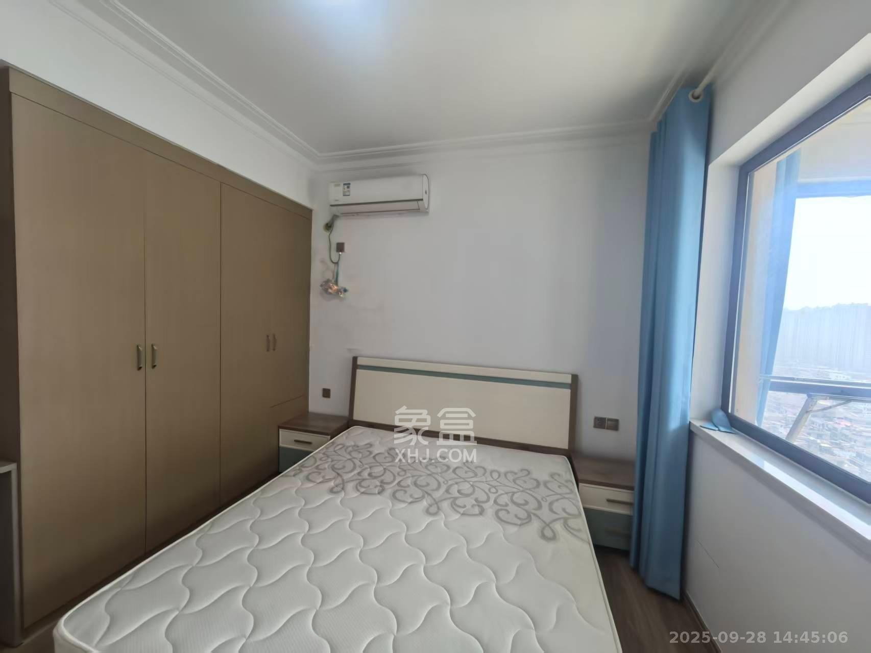 新华联梦想城  3室2厅2卫    2000.0元/月 新华联梦想城  3室2厅2卫    2000.0元/月室内图