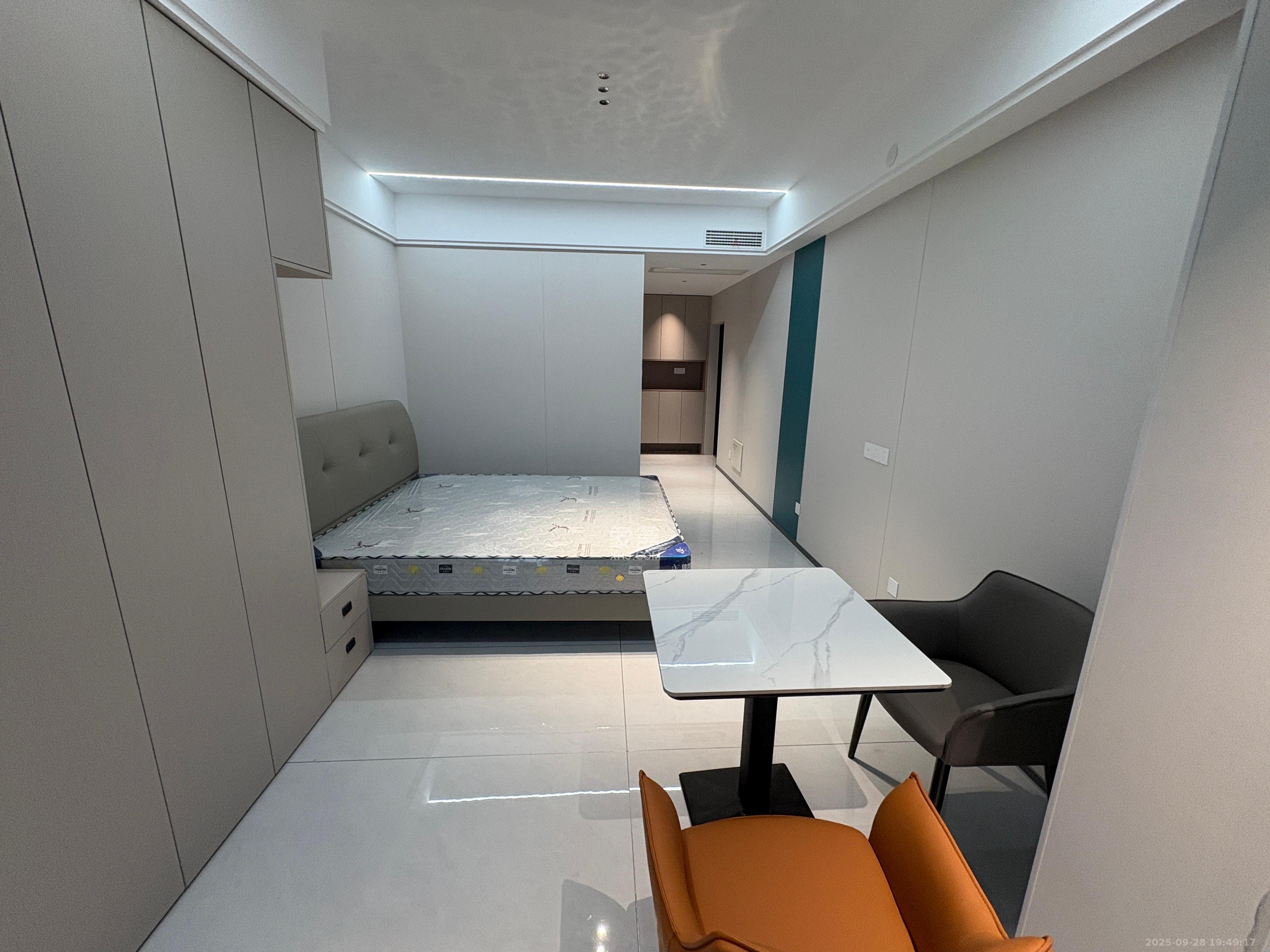 嘉雨兴园 1室1厅1卫 1800.0元/月 嘉雨兴园 1室1厅1卫 1800.0元/月室内图