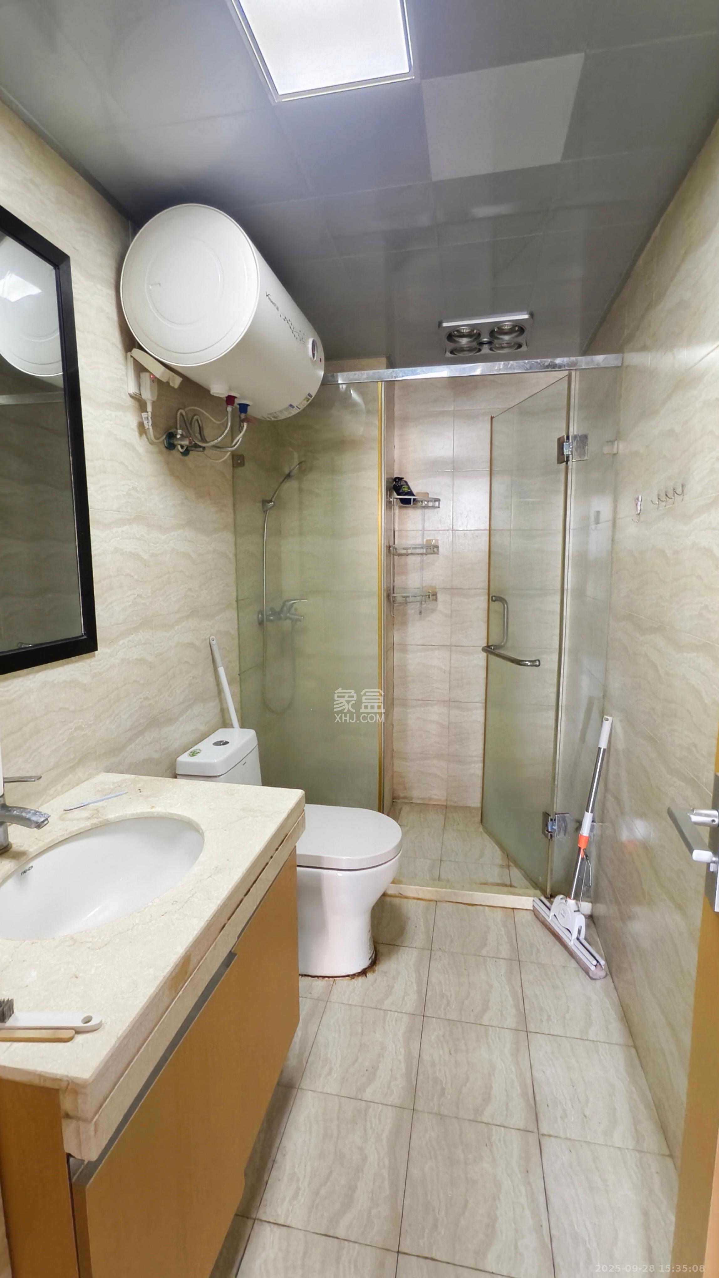 北辰三角洲E3区 1室1厅1卫 2500.0元/月 北辰三角洲E3区 1室1厅1卫 2500.0元/月室内图