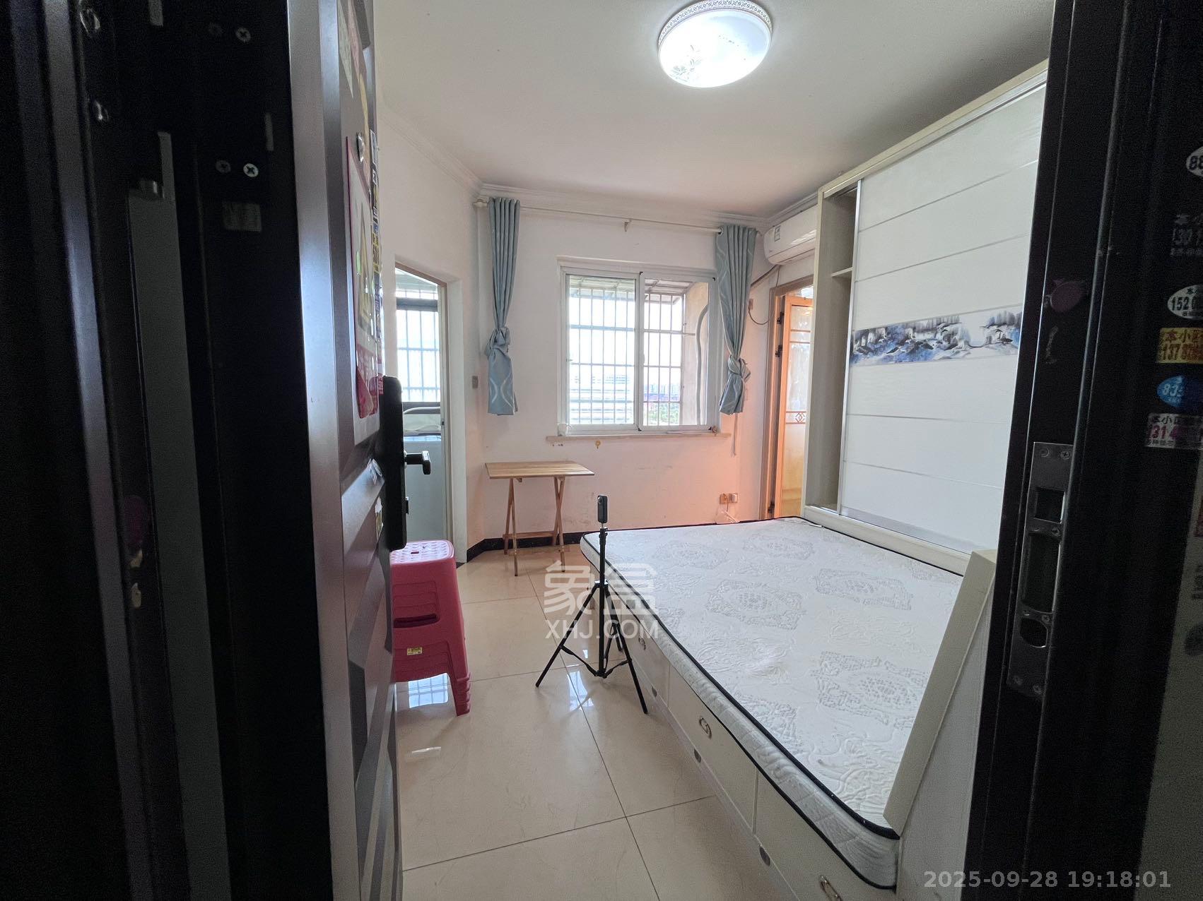 和康园小区 1室1厅1卫 1000.0元/月 和康园小区 1室1厅1卫 1000.0元/月室内图