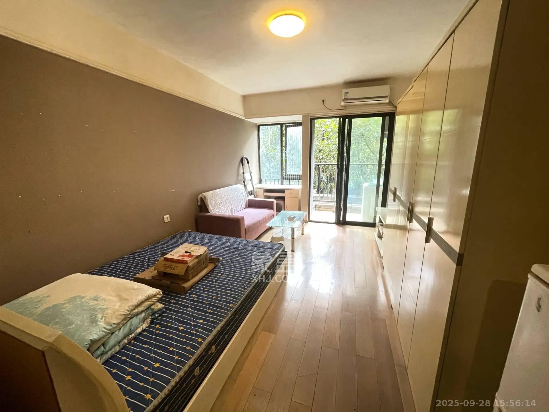 万科金色家园 1室1厅1卫 1100.0元/月 万科金色家园 1室1厅1卫 1100.0元/月室内图