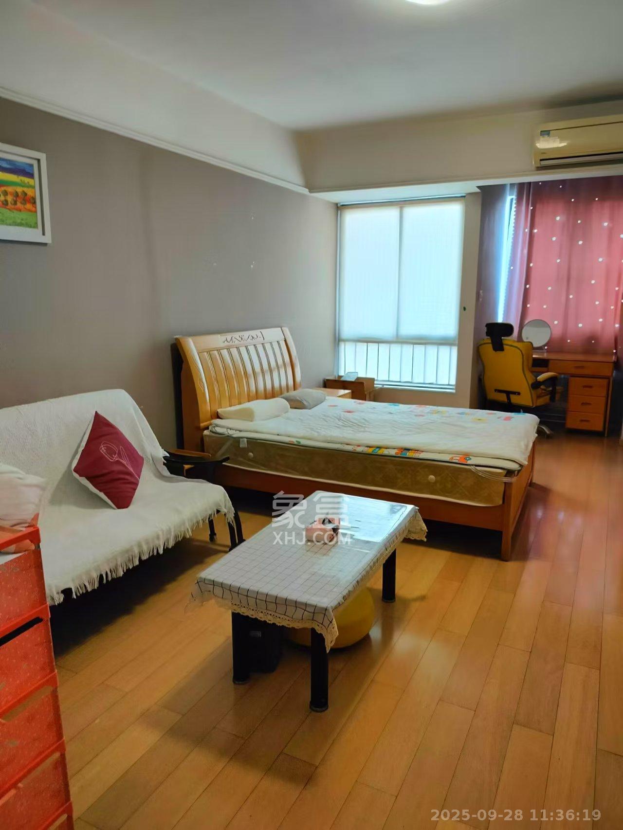 万科金色家园  1室1厅1卫    1200.0元/月 万科金色家园  1室1厅1卫    1200.0元/月