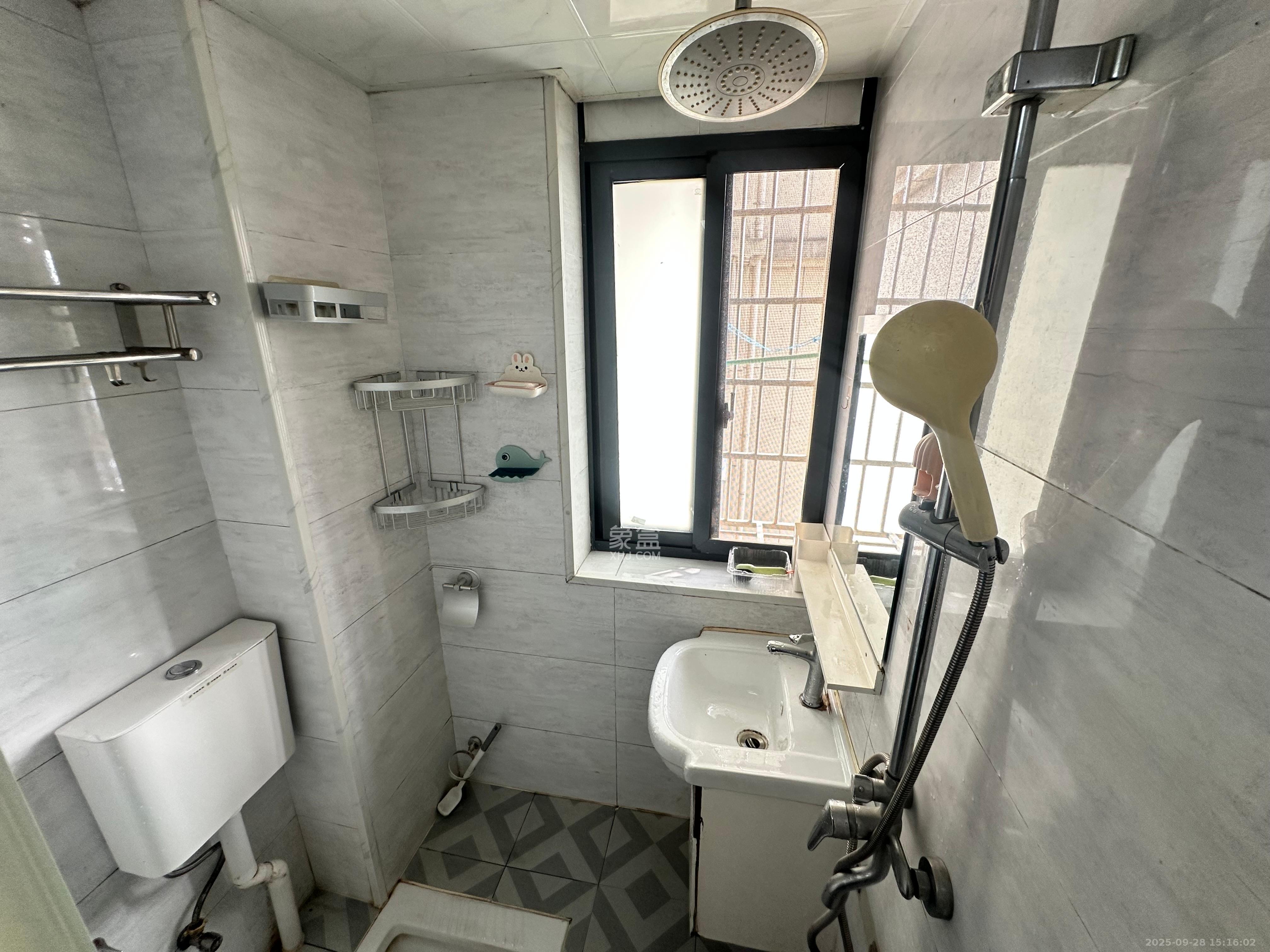 丰禧园 1室1厅1卫 1600.0元/月 丰禧园 1室1厅1卫 1600.0元/月室内图